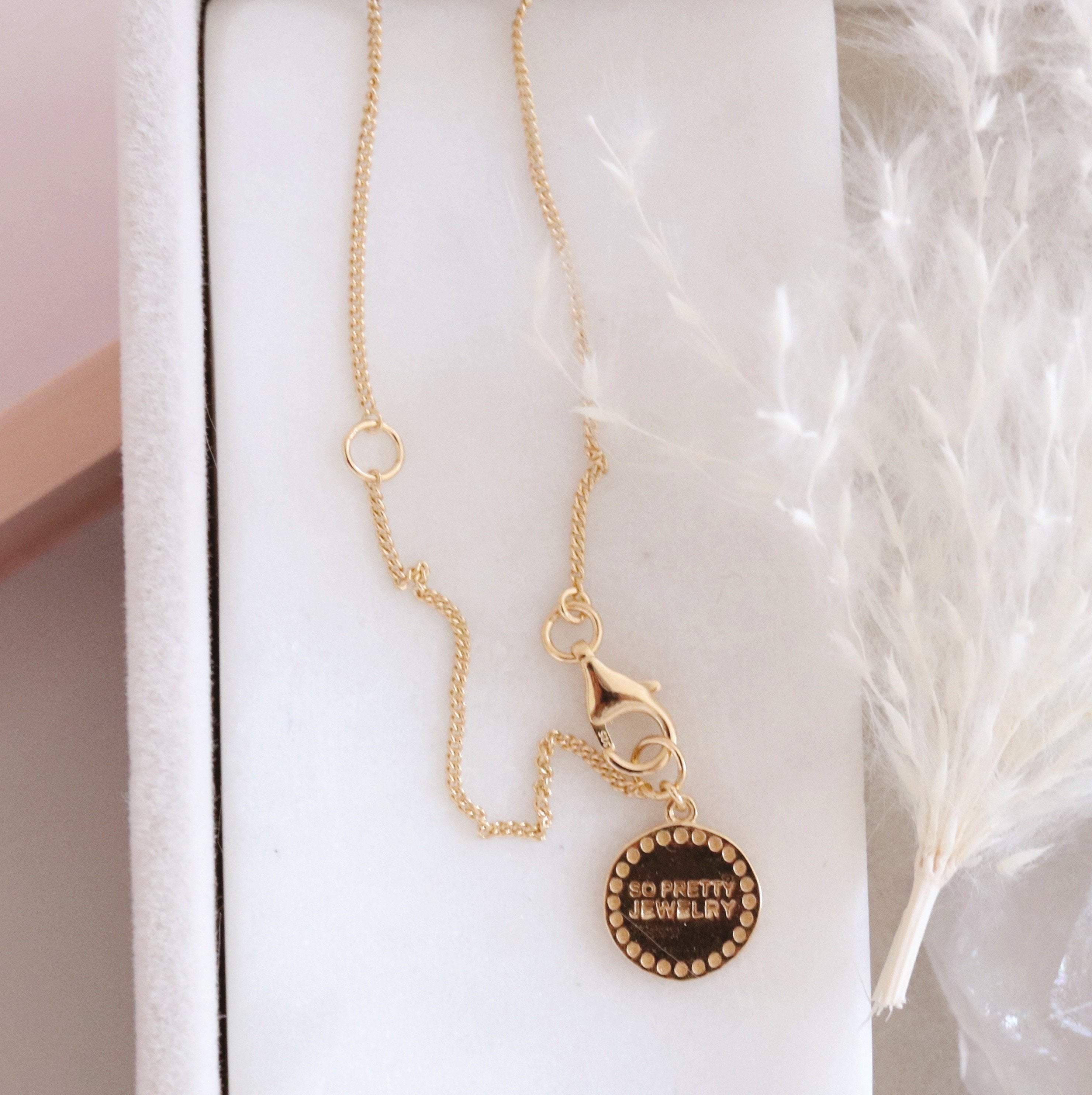 NOTABLE OFFSET INITIAL NECKLACE - Personalized Name Jewelry for Women, Dainty Gold/Silver Pendant Necklace - Perfect for Birthdays, Anniversaries & Everyday Elegance