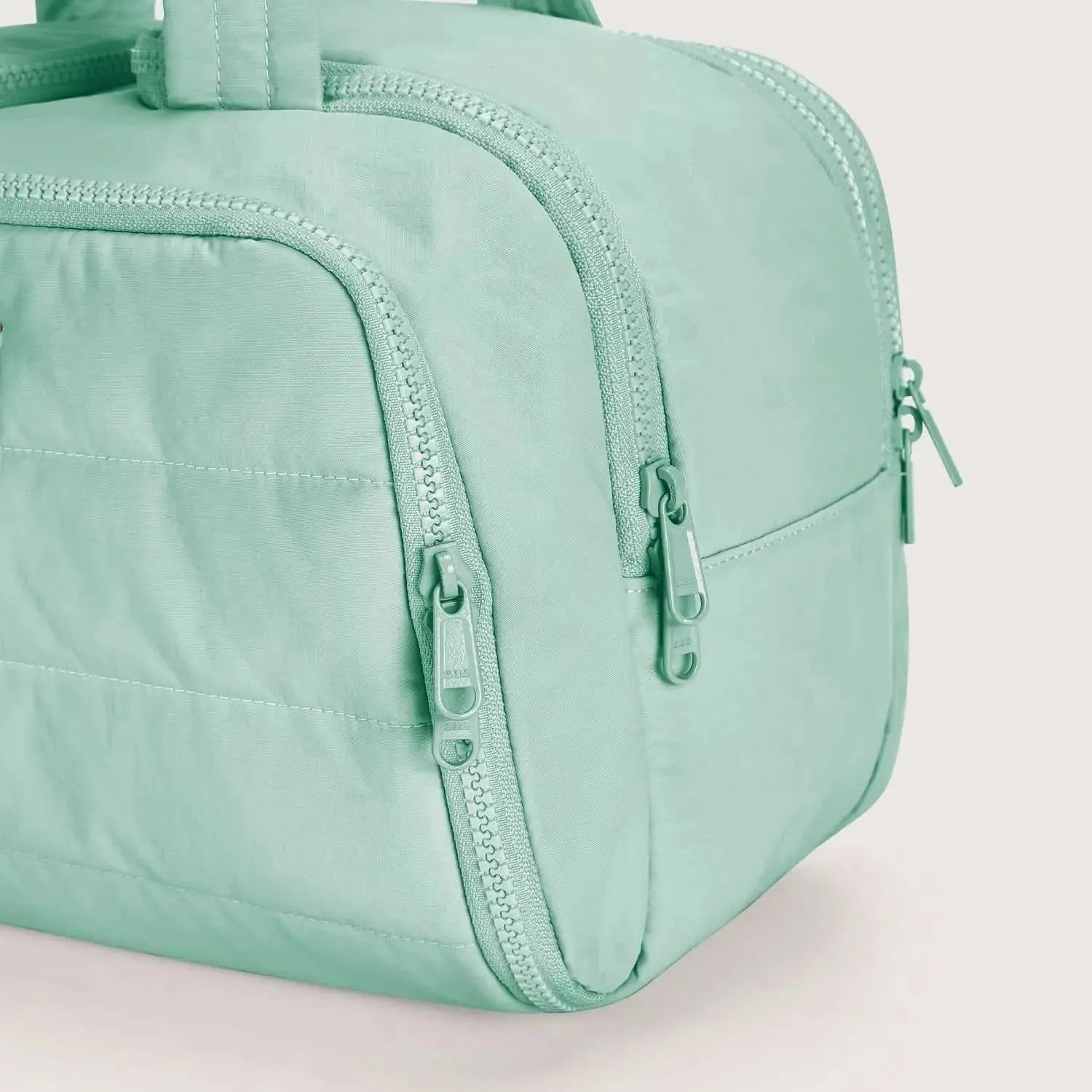 Premium Hanging Toiletry Bag for Travel - Waterproof Cosmetic Organizer with Multiple Pockets - Perfect for Camping, Gym, and Business Trips
