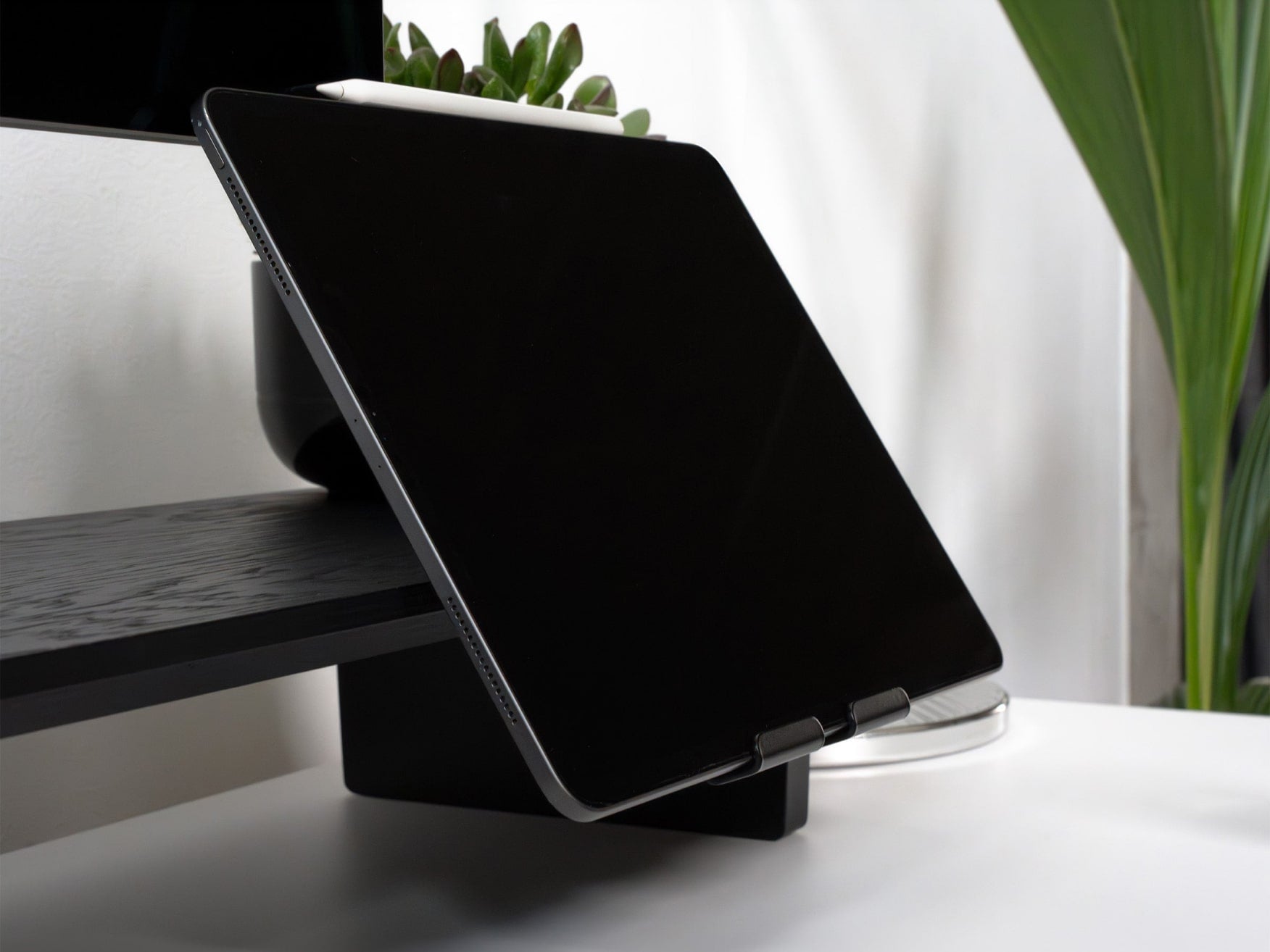 Tablet Holder for Car Dashboard - Adjustable & Sturdy Mount for iPad, Samsung, and More - Perfect for GPS Navigation, Streaming, and Hands-Free Driving
