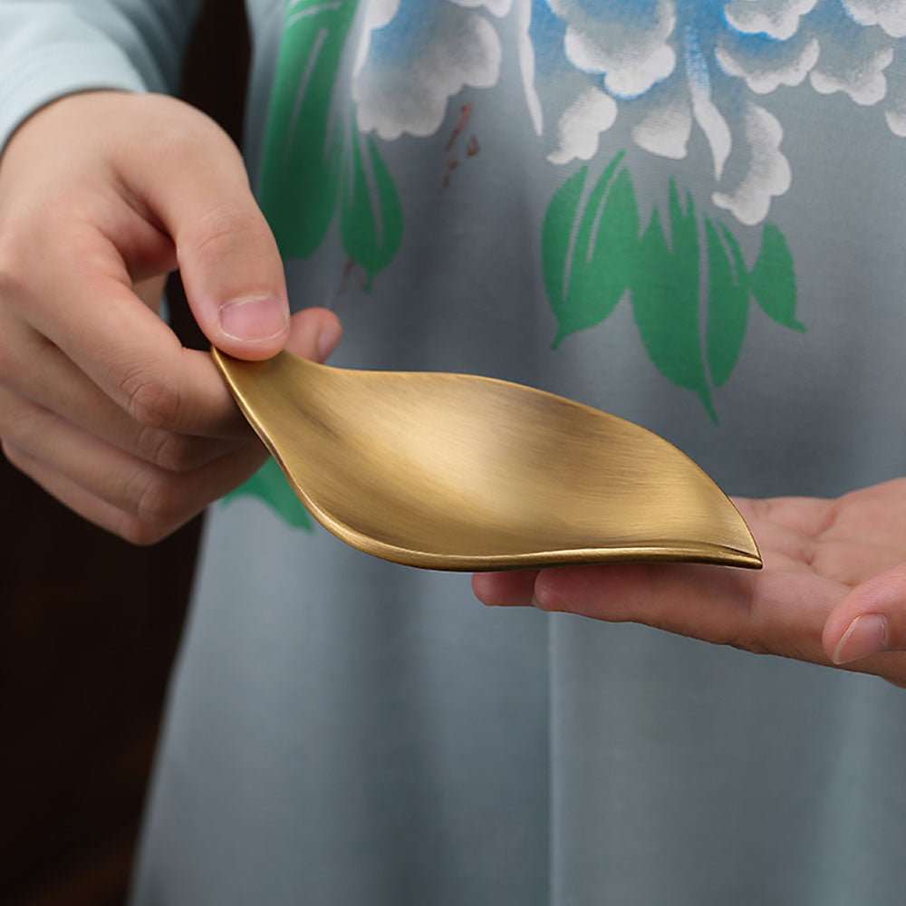 Handmade Brass Tea Holder with Lotus Spoon - Elegant Tea Accessories for Loose Leaf Tea, Perfect for Tea Ceremonies, Home Decor & Gifting