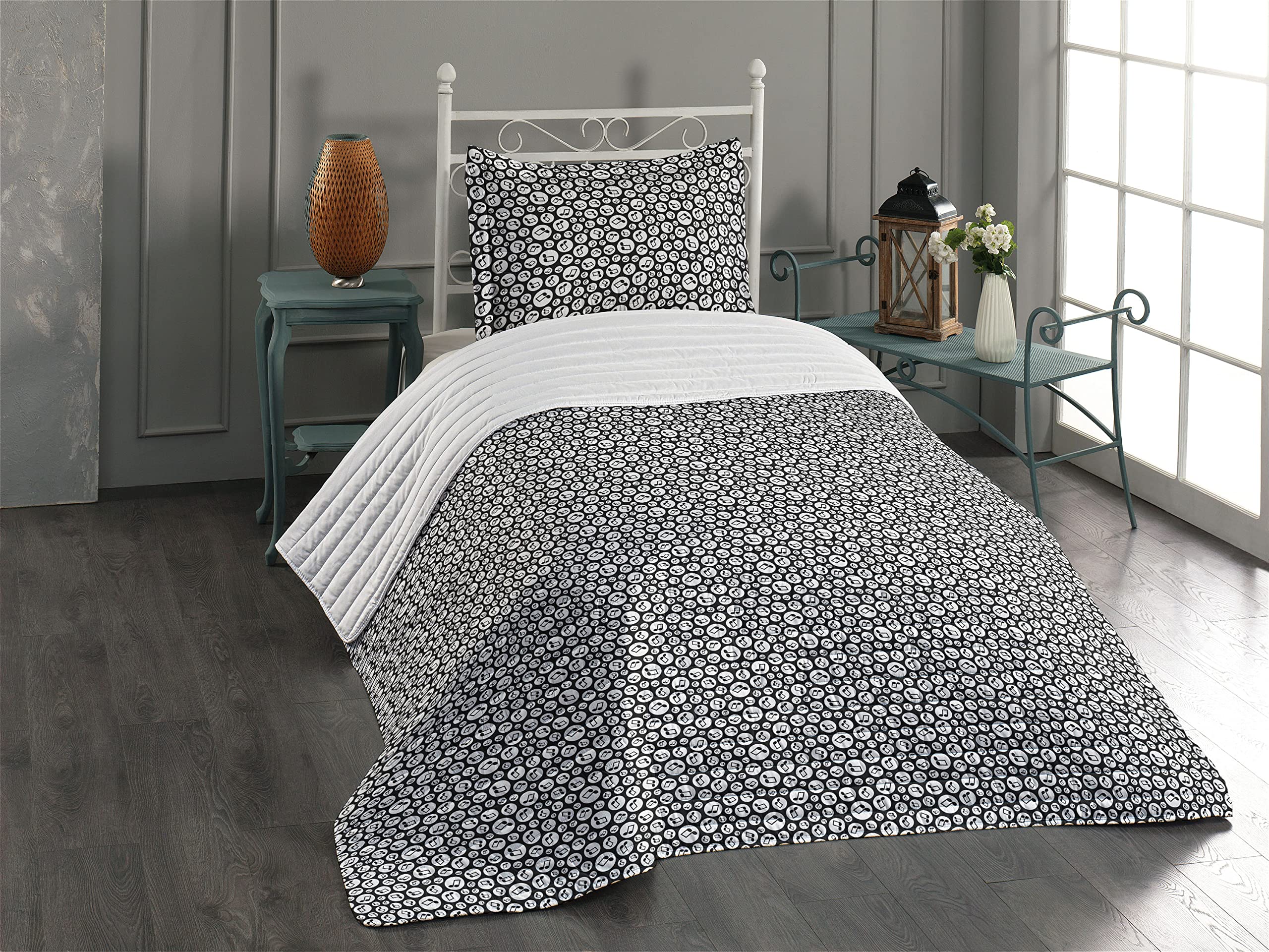 Ambesonne Music Microfiber Bedspread Set - Fun Music Notes & Circular Hoops Design, Soft Twin Size Bedding with Pillow Sham & Comforter in Black & White | Perfect for Teen Bedrooms, Music Lovers & Party Themed Decor