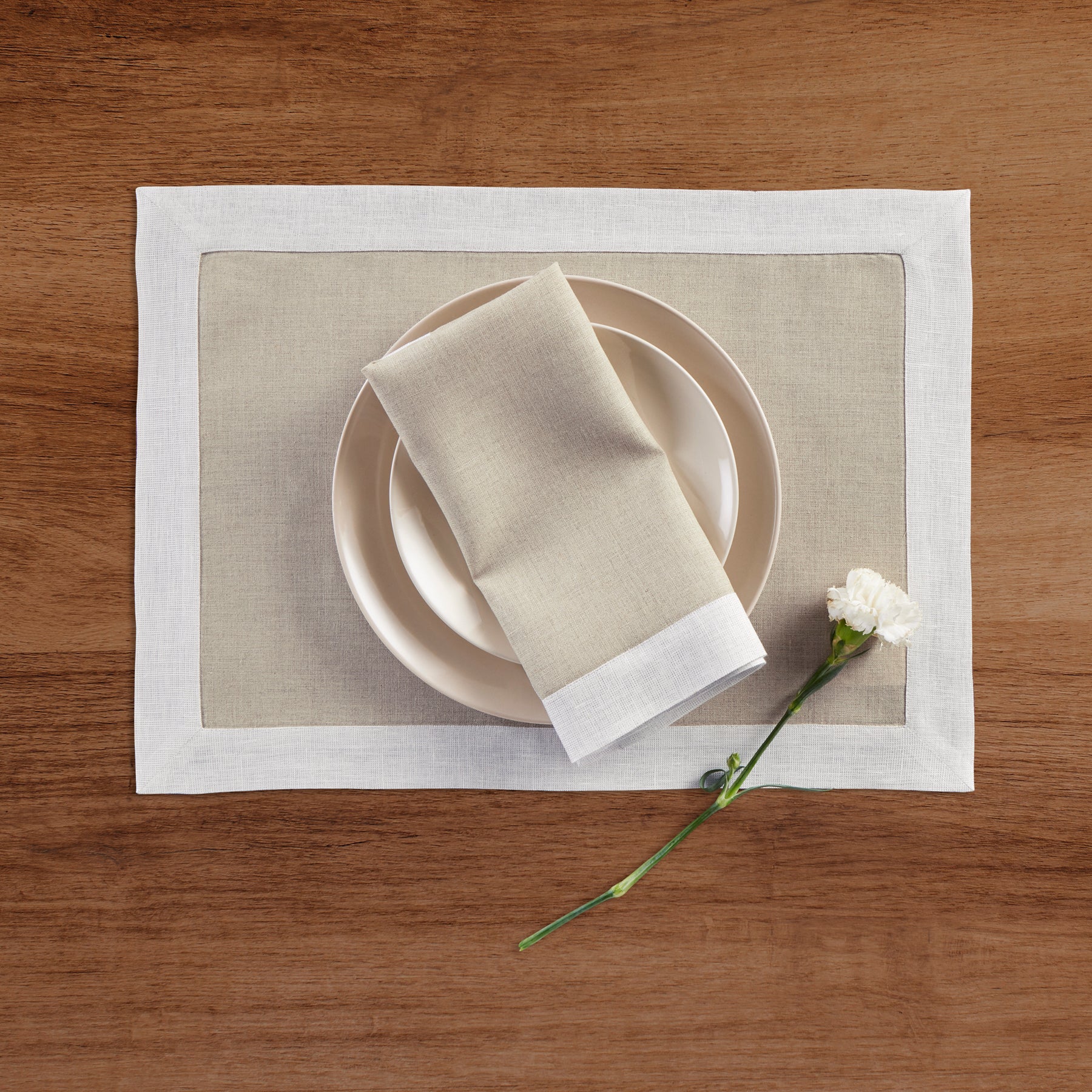 Elegant Festive Edge Placemats Set of 4 - Premium Holiday Dining Table Decor for Christmas, Thanksgiving & Special Occasions