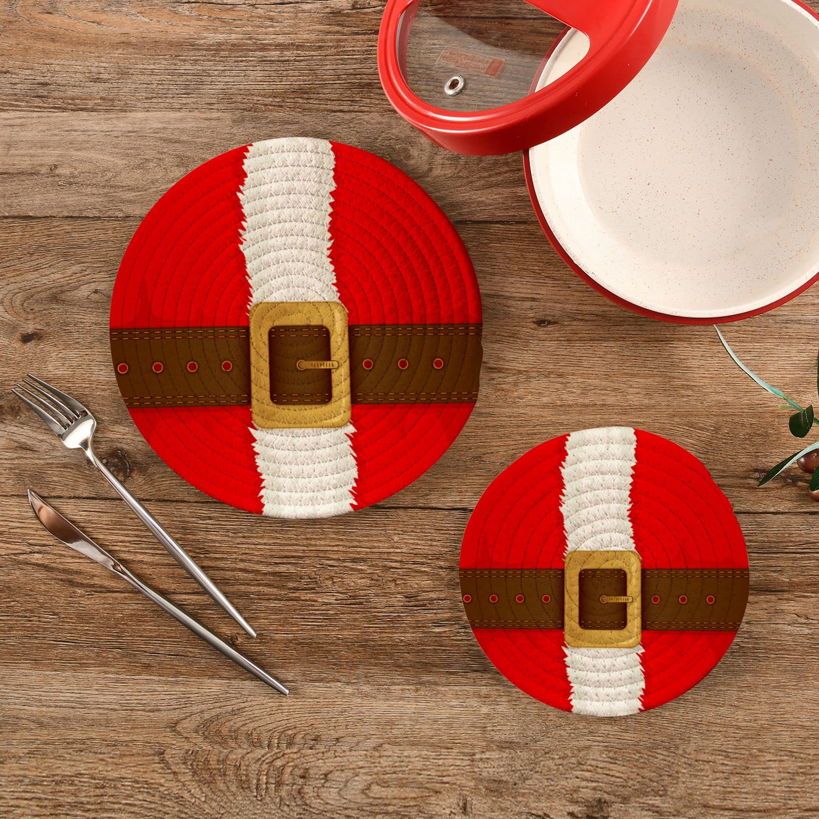 Christmas Belt Buckle Pot Holders - Set of 2 Heat Resistant Cotton Round Kitchen Potholders with Thread Weave Design for Stovetop & Oven Use - Perfect Holiday Home Decor & Coasters for Christmas Dinner Party