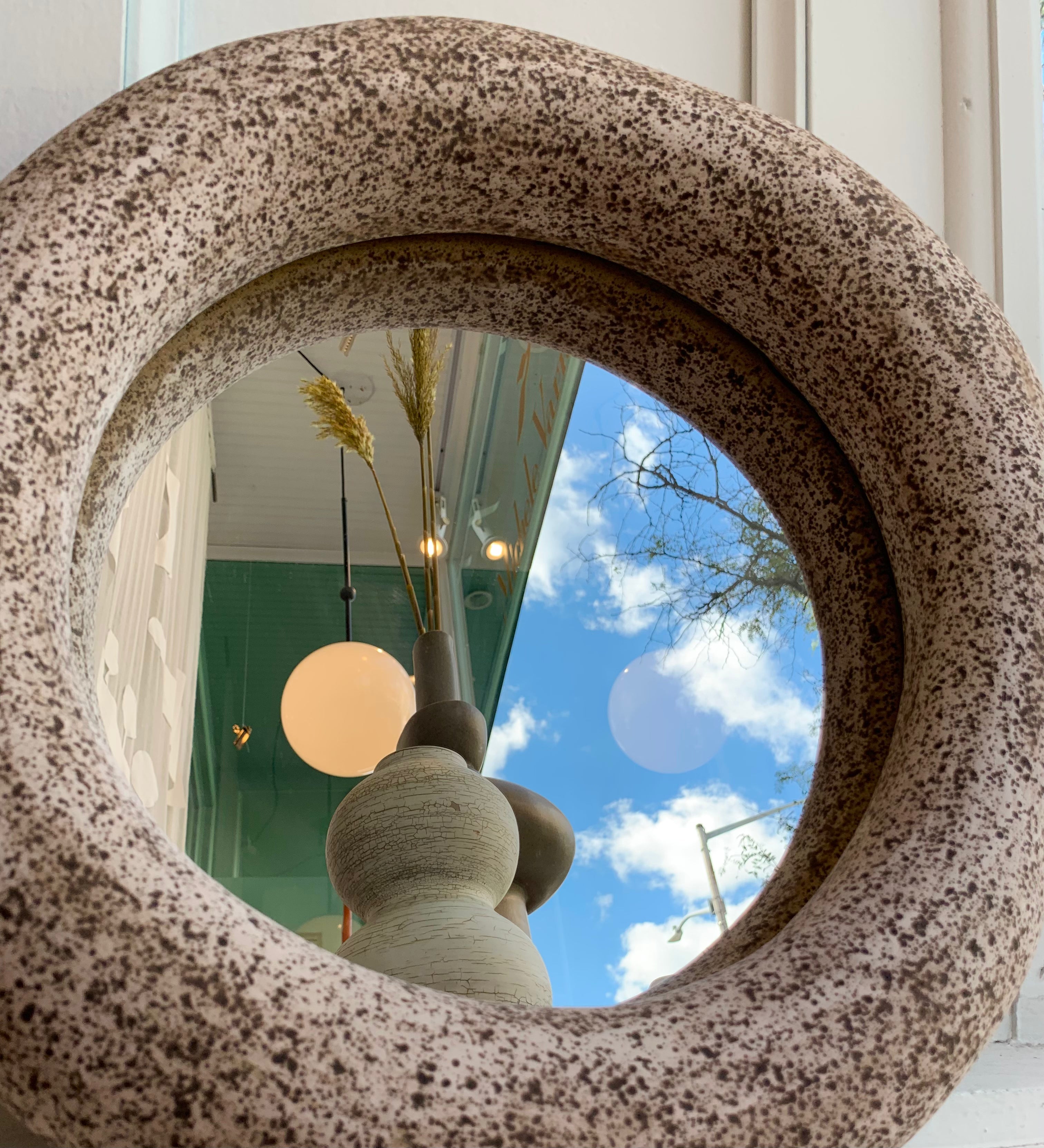 Round Speckled Donut Mirror - Decorative Wall Mirror for Bedroom, Living Room & Bathroom - Vintage Style Home Decor Accent
