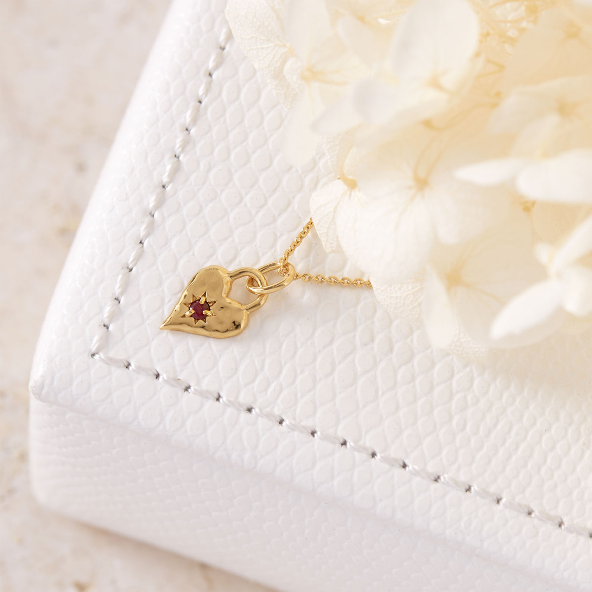 Love Heart Garnet Necklace in Gold - Elegant Jewelry Gift for Women, Valentine's Day, Anniversary & Special Occasions