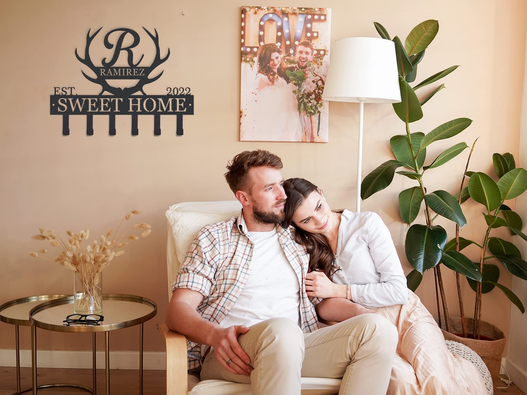 Personalized Key Holder for Wall - Rustic Antler Key Hooks with Custom Name - Simple & Practical Wall Mounted Coat Rack - Perfect for Entryway, Mudroom, or Bedroom Organization