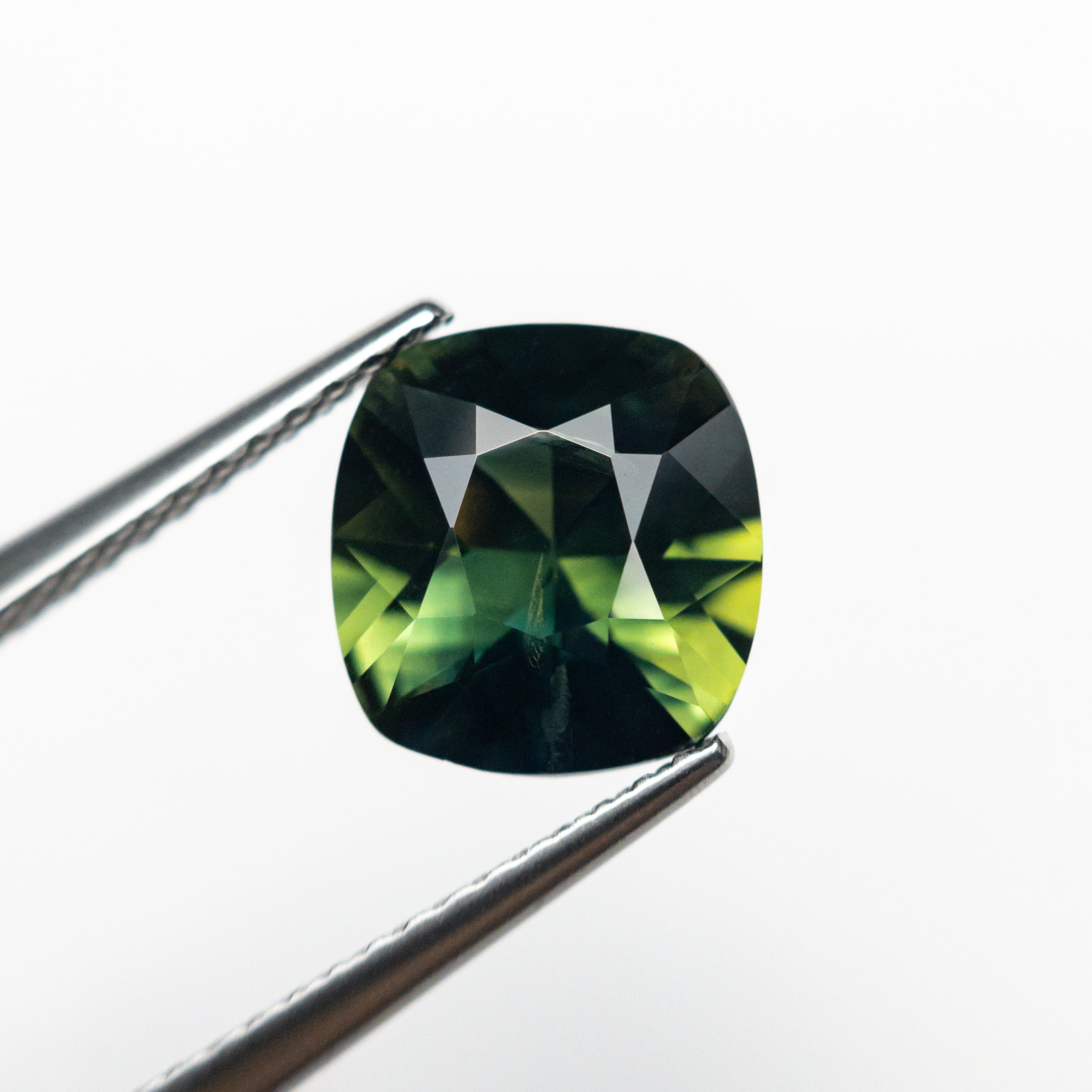 2.35ct Cushion Cut Blue Sapphire Gemstone - 8.35x7.88x4.70mm Natural Loose Stone for Jewelry Making, Engagement Rings & Fine Jewelry Designs