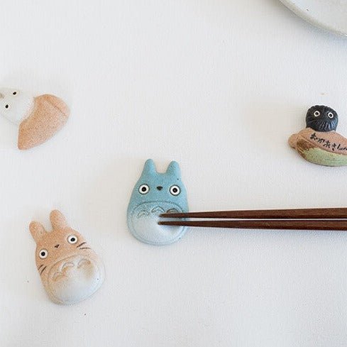 Studio Ghibli My Neighbor Totoro Shigarayaki Ceramic Chopstick Rest - Handcrafted Japanese Anime Tableware for Sushi, Ramen & Asian Dining Decor
