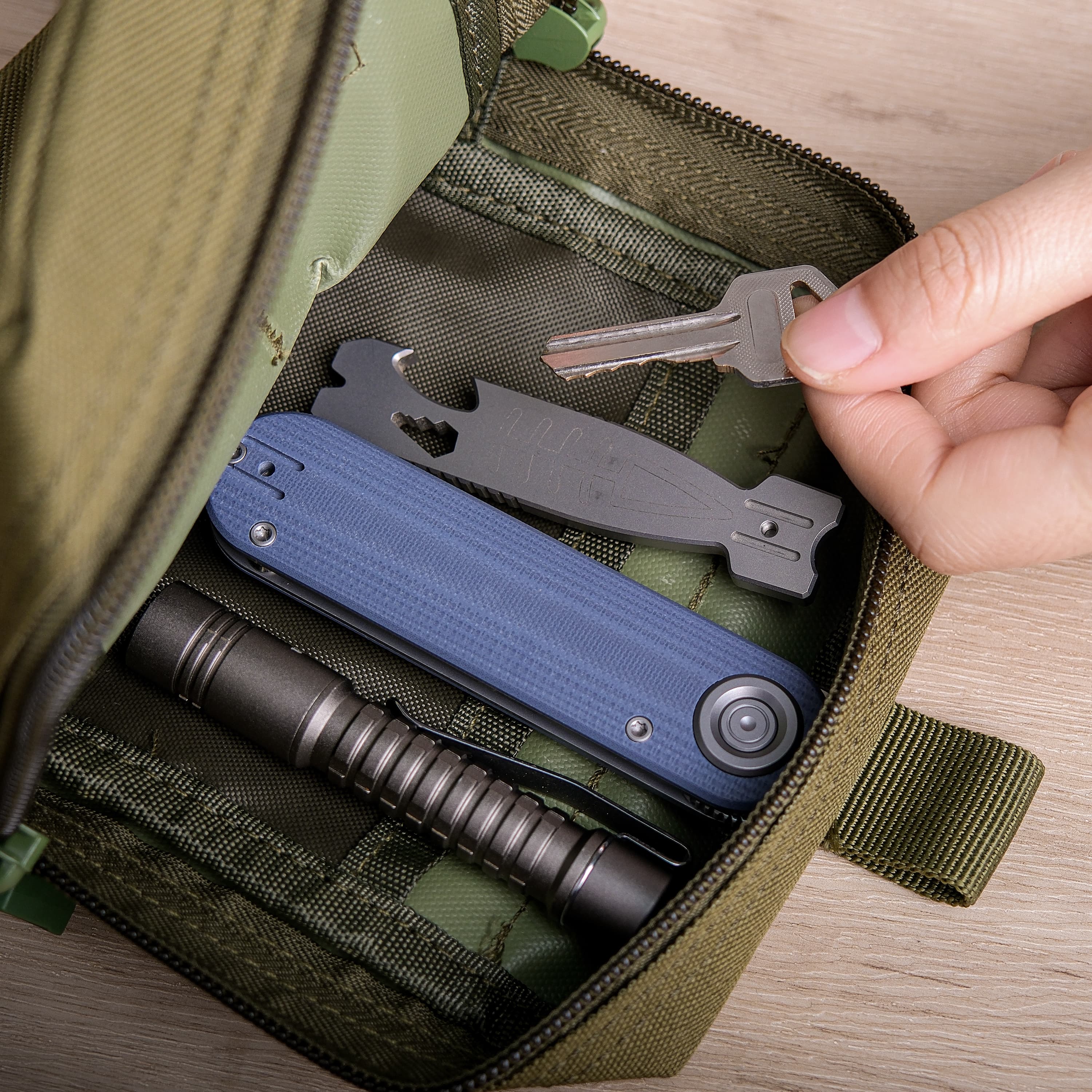 Corgi V 295 Folding Knife with Vanchor Lock - 2.95
