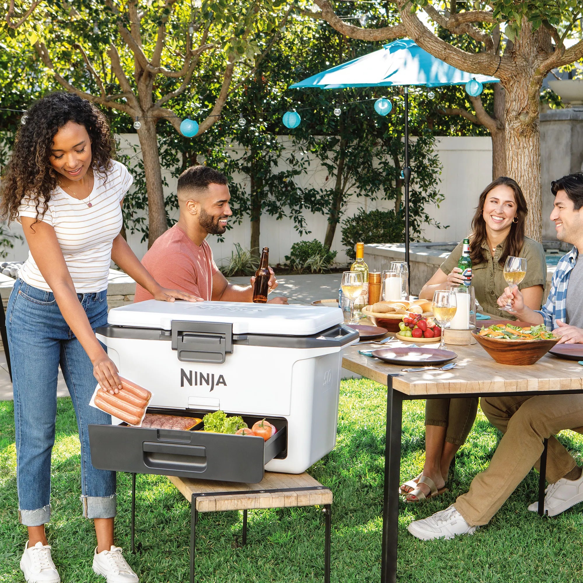 Ninja FrostVault 47L Hard Cooler with Dry Zone - Insulated Outdoor Cooler for Camping, Beach, Picnics & Tailgating - Leakproof Food Storage with Separate Dry Compartment