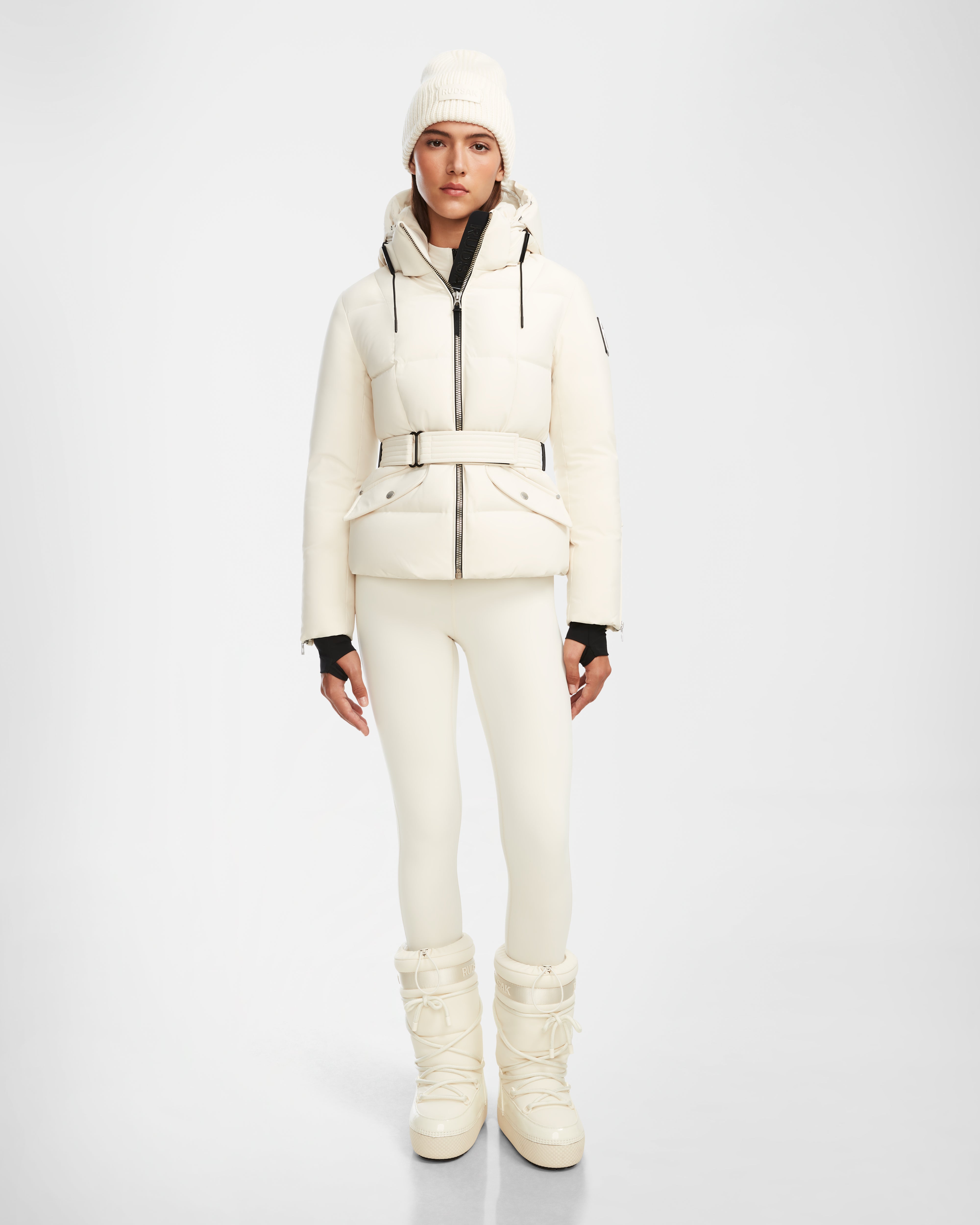 CAIRA 8123599 Iceland - Premium Travel Gear for Adventure & Outdoor Exploration