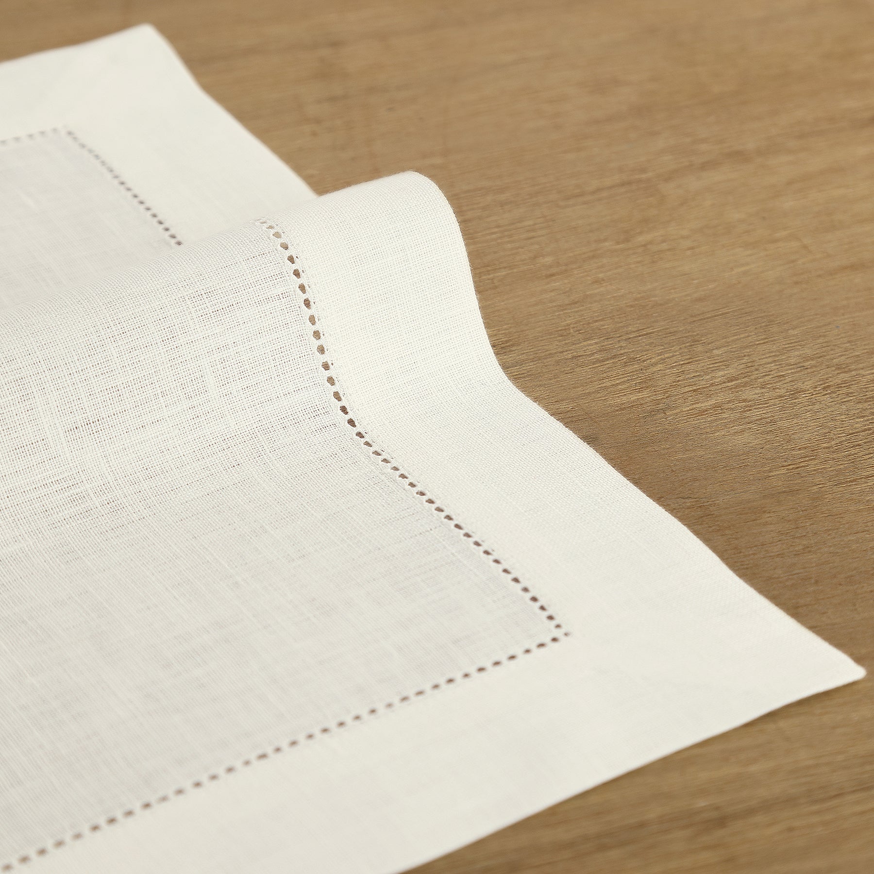 Premium Classic Hemstitch Napkins - 100% Cotton Linen Dinner Napkins for Formal Dining, Weddings & Special Occasions