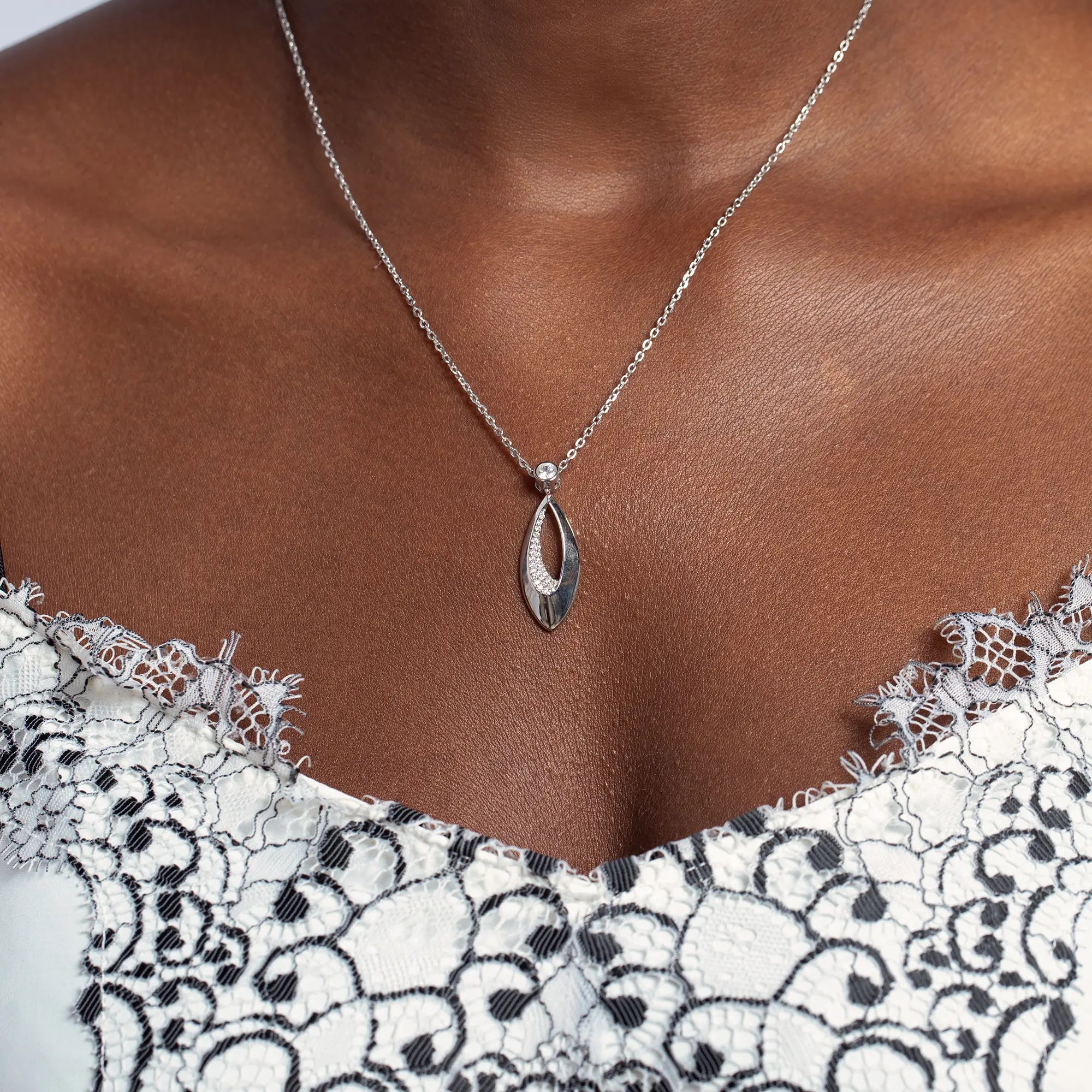 Elegant Pavé Pear Necklace for Women - Dainty Pear-Shaped Pendant with Sparkling Stones - Perfect for Weddings, Anniversaries & Special Occasions