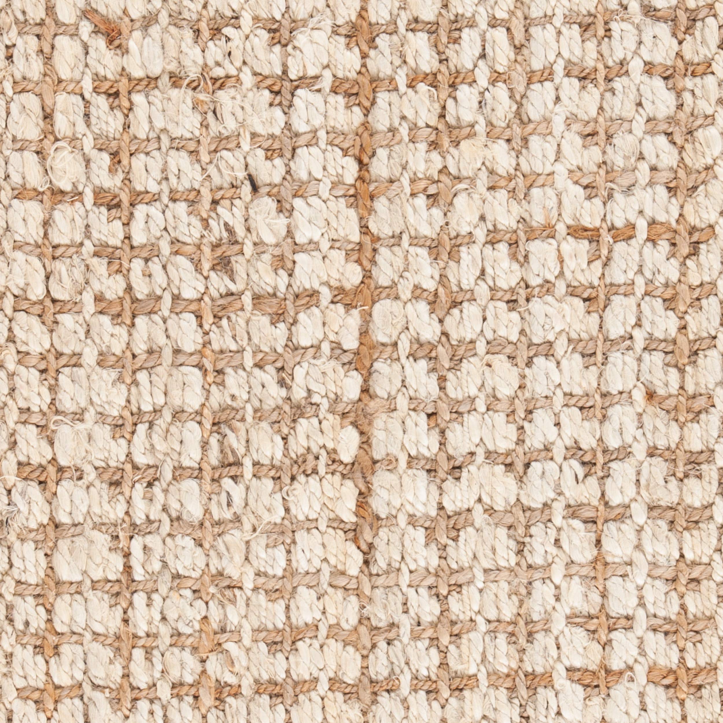 SAFAVIEH Natural Fiber Collection Handmade Jute Area Rug - 6' x 9', Ivory & Natural, Rustic Farmhouse Style for Living Room, Bedroom, High Traffic Areas | Durable & Eco-Friendly Floor Decor for Home, Office, Dining Space (NF186A)