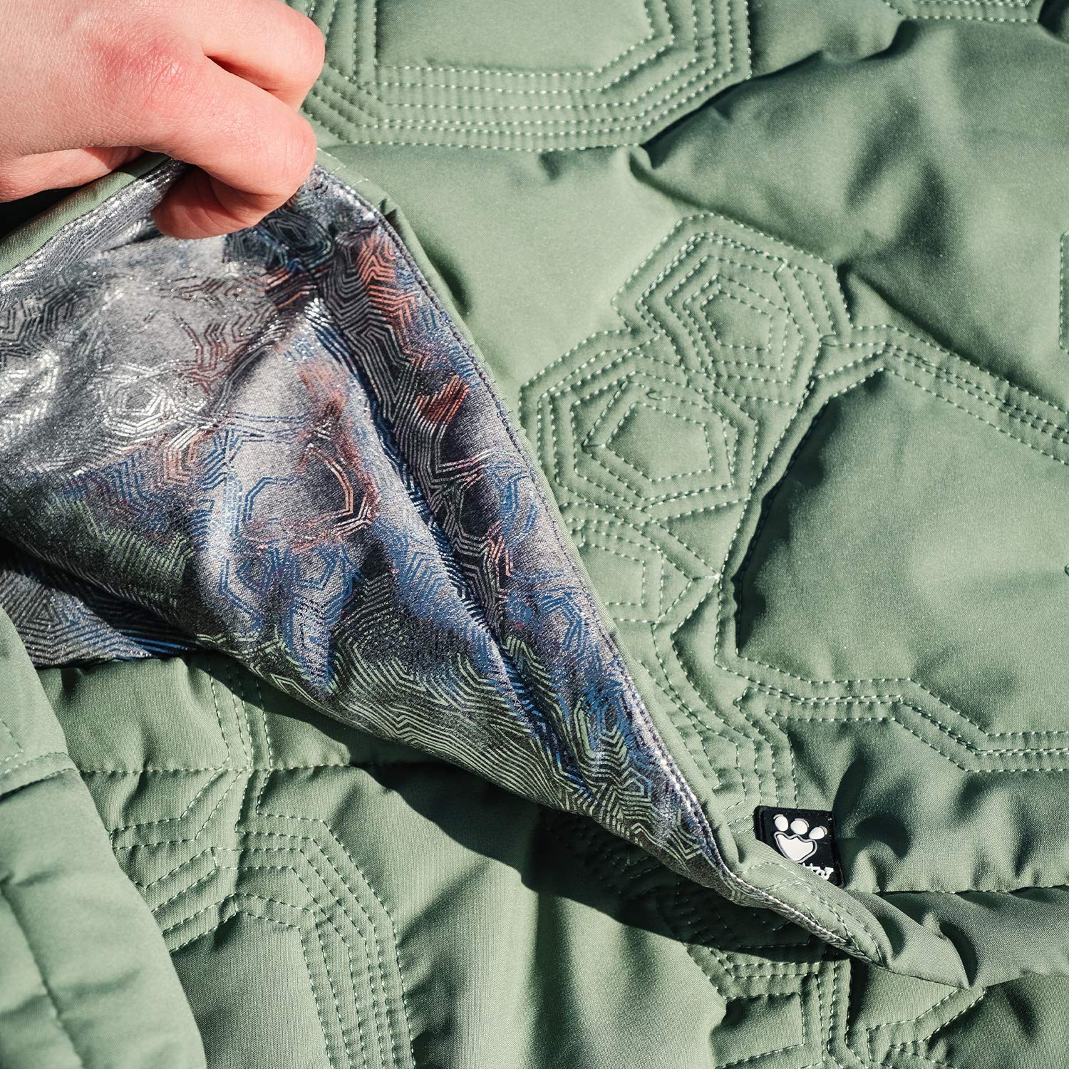 Hurtta Outback Dreamer ECO Dog Sleeping Bag - Lightweight & Waterproof for Camping, Hiking, Travel - Small Size in Hedge Green - Perfect for Outdoor Adventures with Your Pet
