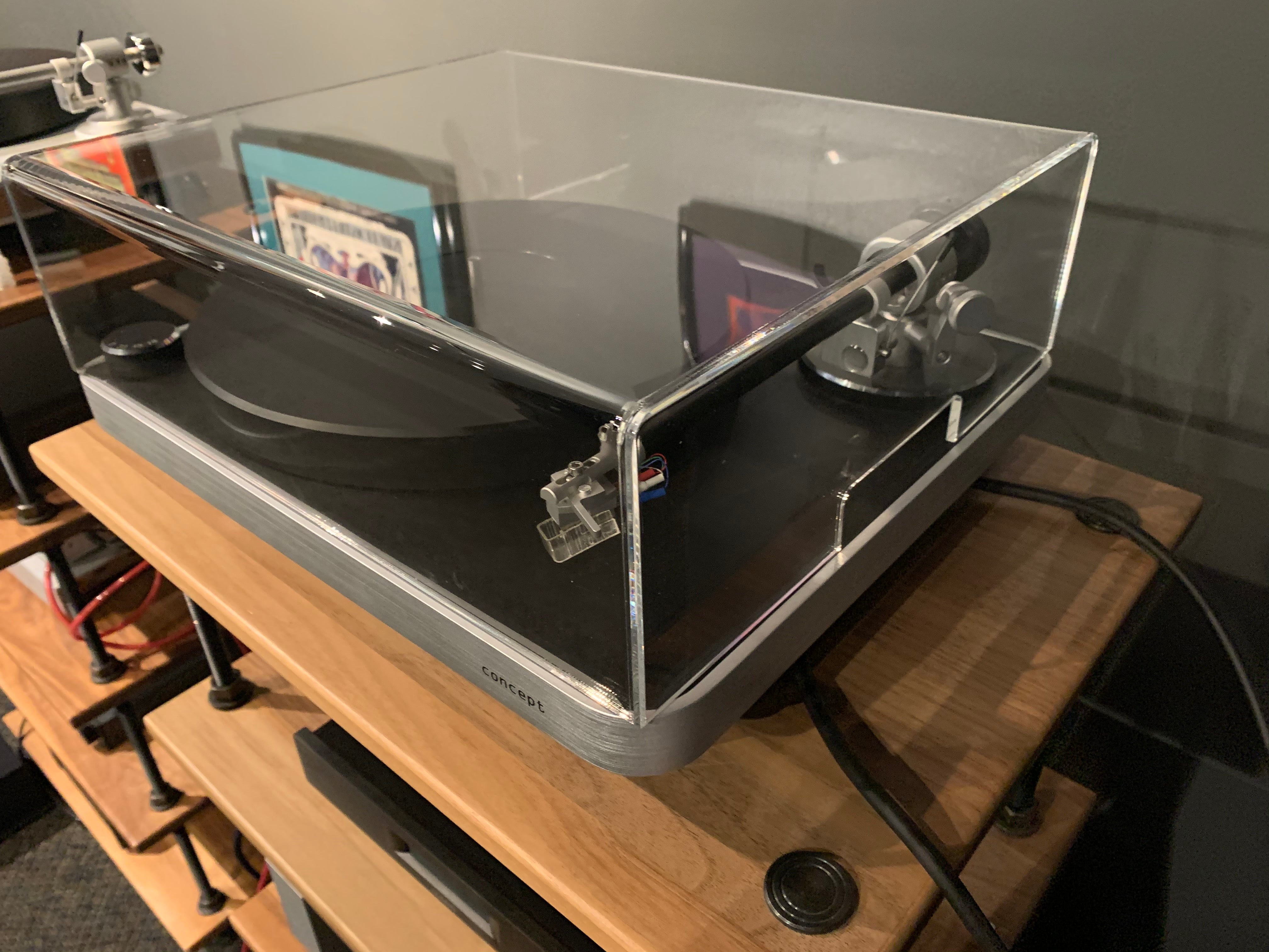 AudioShield Premium Turntable Dust Cover - Clear Vinyl Record Player Protector for LP, 33/78 RPM Turntables - Perfect for Home DJ Setup & Vinyl Collection Protection
