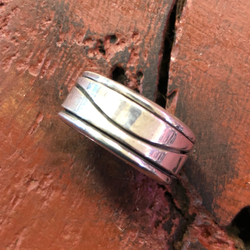 Sterling Silver Spinner Band Ring for Women & Men - Size 9 Adjustable - Handmade in Mexico - Perfect for Everyday Wear, Meditation & Stress Relief