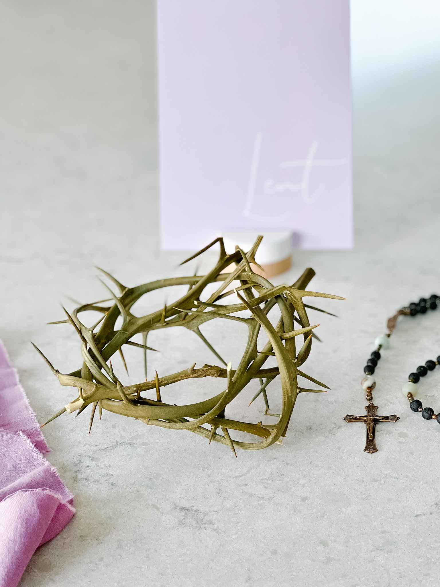 Authentic Crown of Thorns Replica - Religious Home Decor & Christian Gift for Easter, Weddings, Baptisms - Perfect for Church Altars & Spiritual Displays
