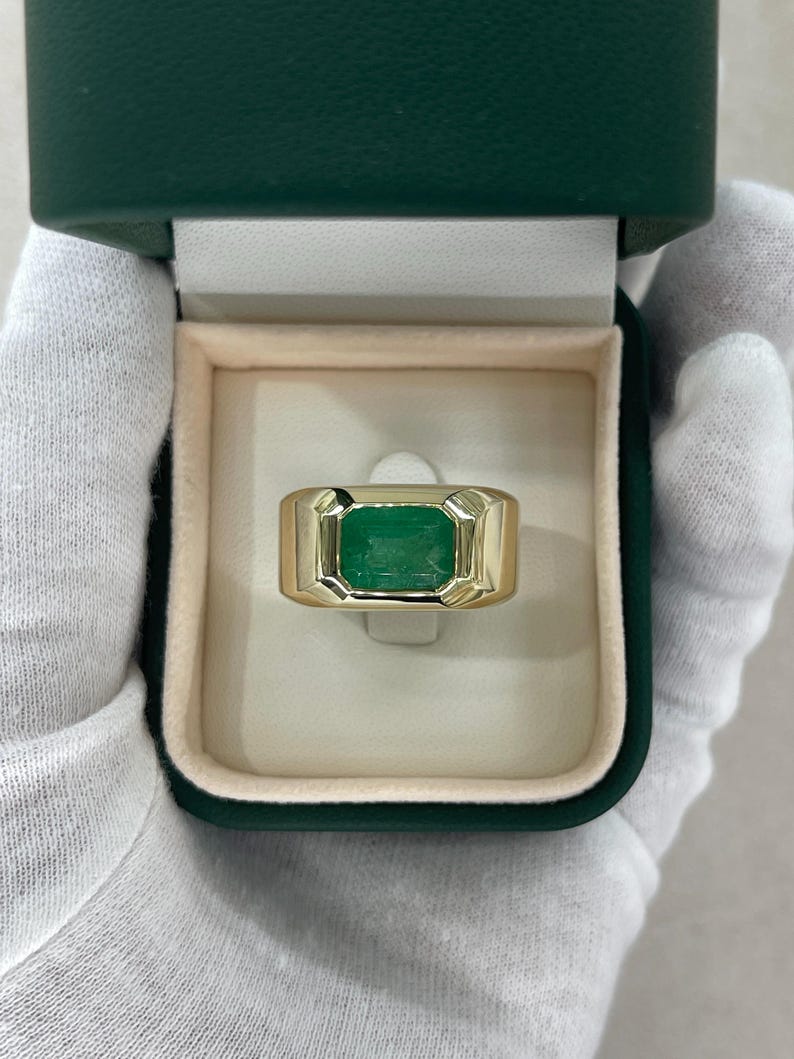 4.40ct Dark Green Emerald Men's Heavy Solitaire Bezel Class Ring in 14K Gold – Perfect for Graduation, Prom, and Special Occasions