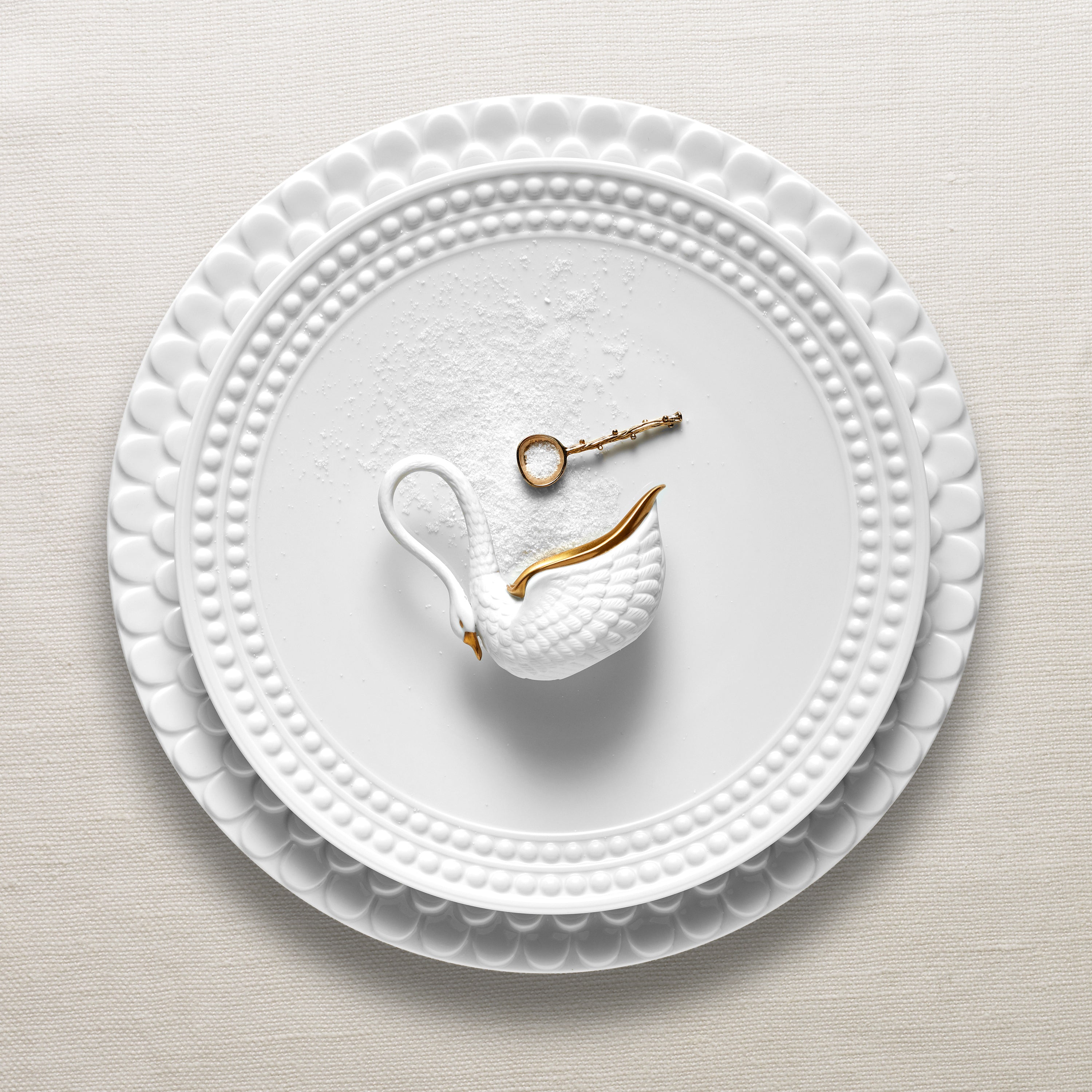 Premium Aegean White Porcelain Dinnerware Set - 16-Piece Elegant Tableware for Formal Dining, Entertaining & Special Occasions