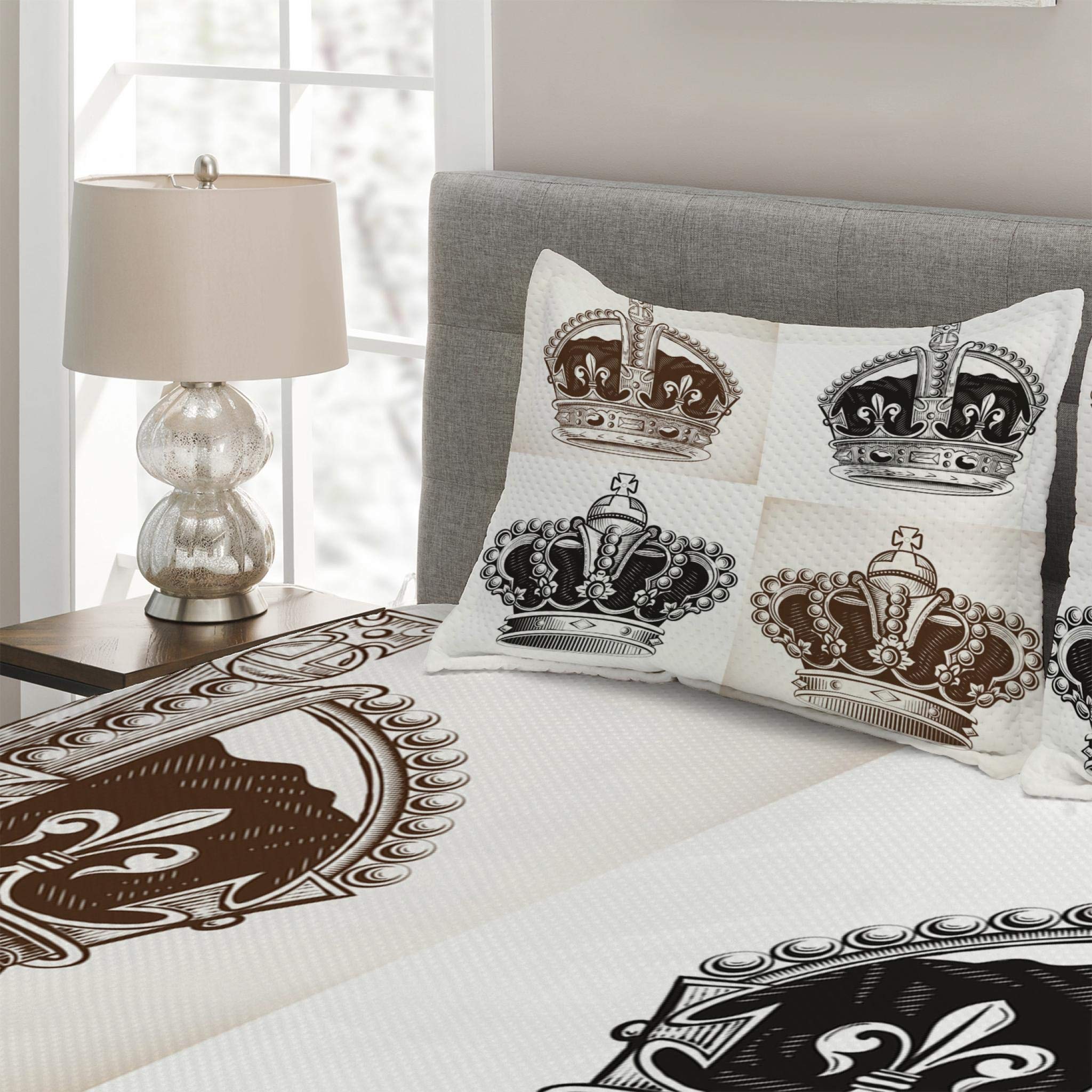 Lunarable Antique Crown Design Quilted Bedspread Set - King Size 3-Piece Bedding with Abstract Royal Crowns Pattern in Brown & Black | Perfect for Master Bedroom, Guest Room & Luxury Home Decor