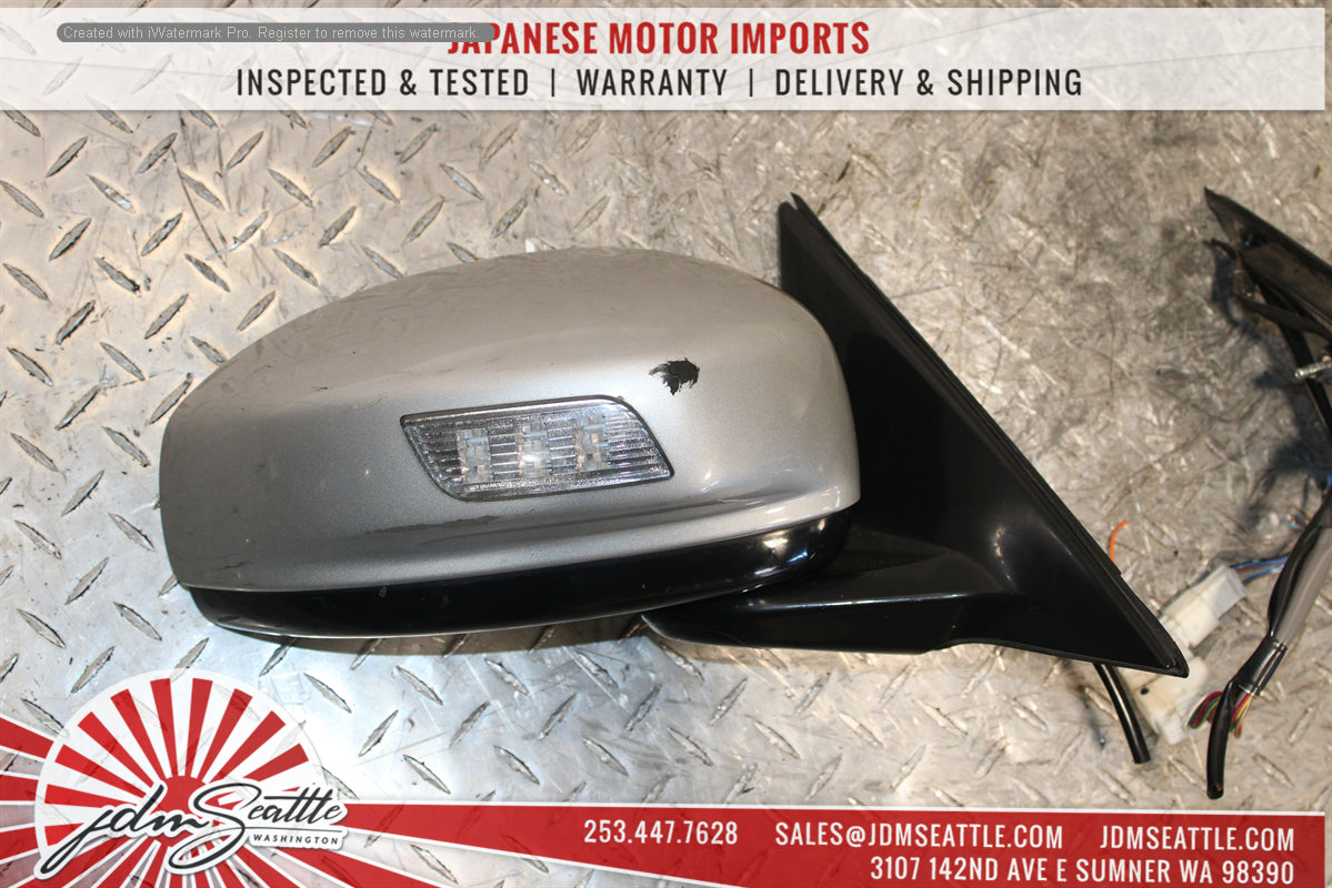 JDM Nissan Skyline V36 350GT Infiniti G37 2007-2014 Side Mirrors with Camera - Replacement Auto Parts for Enhanced Safety & Parking Assistance