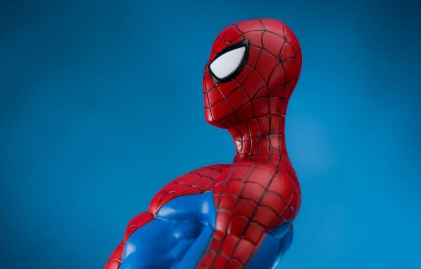 Marvel Spider-Man PVC Action Figure - Diamond Select Toys Collectible Statue for Superhero Fans | Perfect for Home Decor, Office Display & Gift Giving
