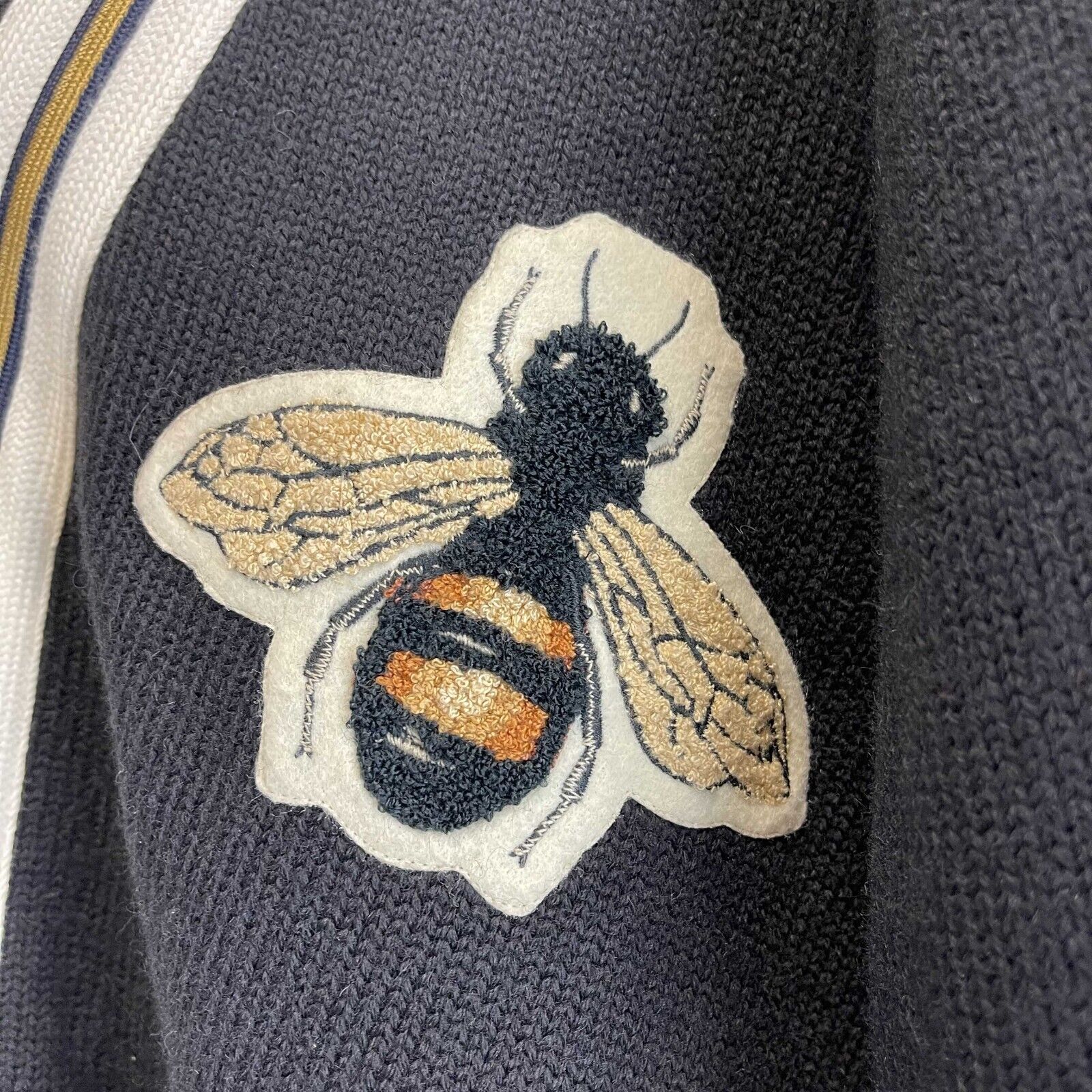 Gucci Black Wool Cardigan with Bee Appliqué - Elegant & Stylish Women's Sweater for Casual Wear & Office Outfits