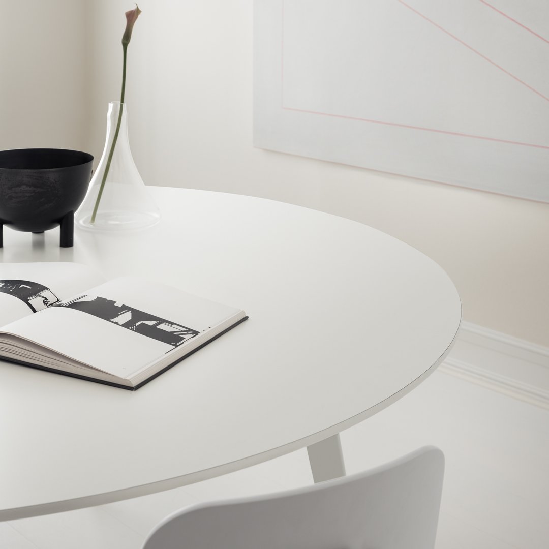 JW Round Dining Table - Modern & Stylish for Kitchen, Dining Room, and Small Spaces