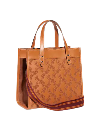 Coach Field Tote 22 With Horse And Carriage Print - Stylish Leather Shoulder Bag for Women | Perfect for Work, Travel & Everyday Use