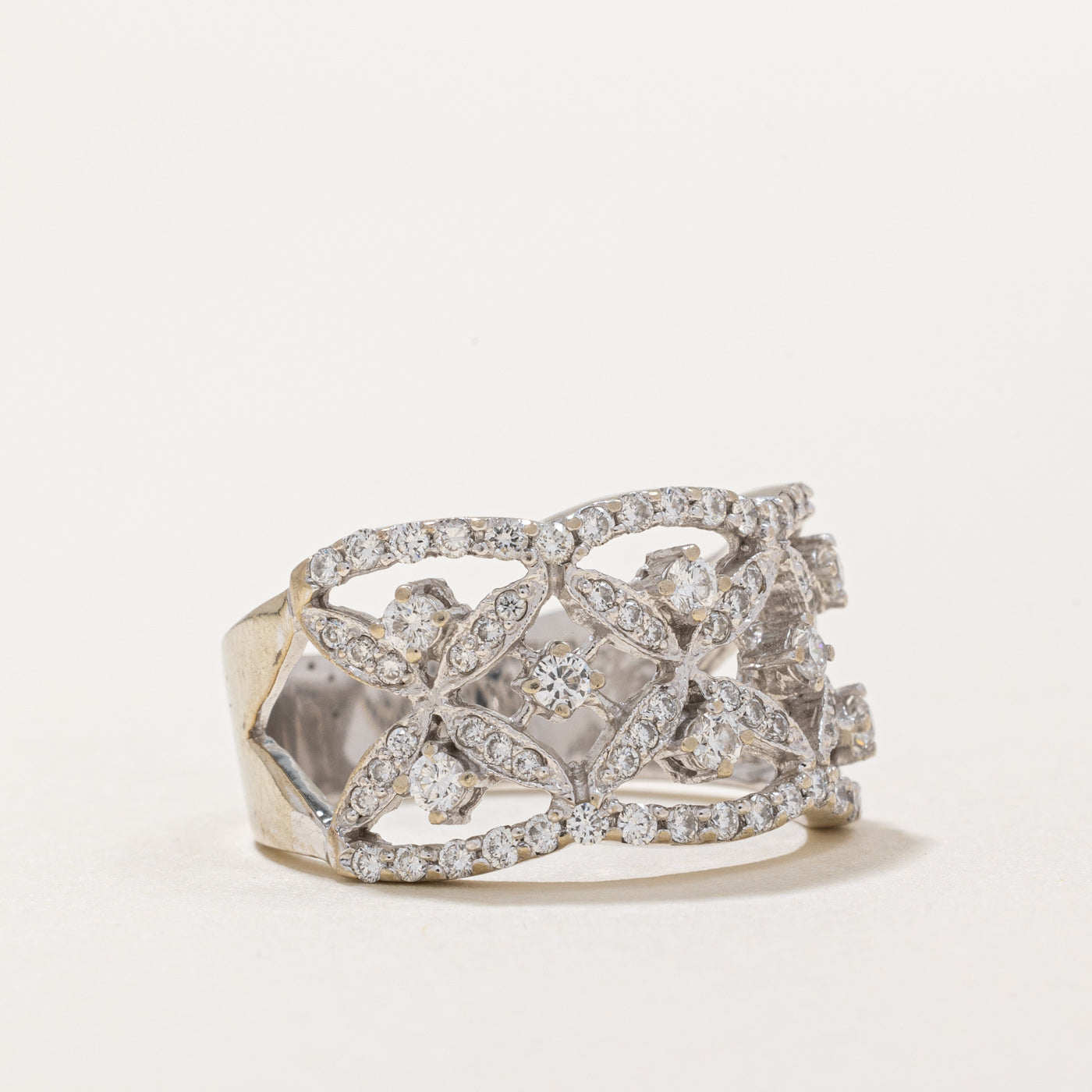 Exquisite Diamond Lattice Ring - 0.77 Carat Total Weight (CTW) - Size 6 - Elegant Wedding Band, Anniversary Gift, or Everyday Luxury Jewelry for Women