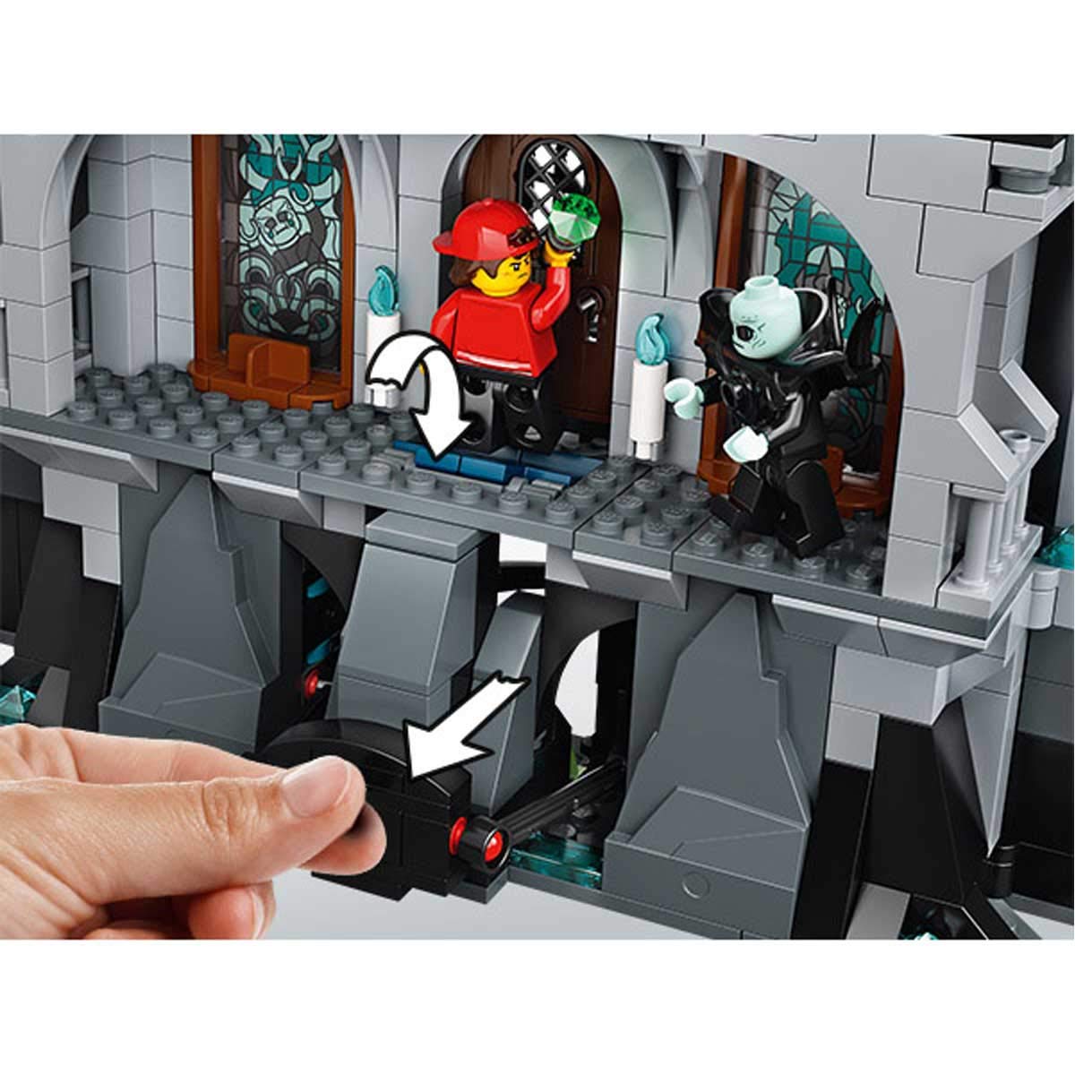 LEGO 70437 Hidden Side Haunted Fortress with AR App - Interactive Multiplayer Augmented Reality Building Set for iPhone & Android - Perfect for Kids' Halloween Games & Family Game Nights