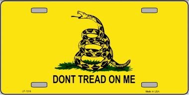 Don't Tread On Me Novelty Metal License Plate - American Flag Design Car Vanity Tag - Perfect for Trucks, Cars & Garage Decor