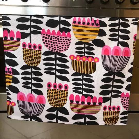Vintage Mid Century Modern Tulips Tea Towel Set - 100% Cotton Kitchen Towels for Drying Dishes & Decor - Perfect for Farmhouse, Boho, Retro Home Decor
