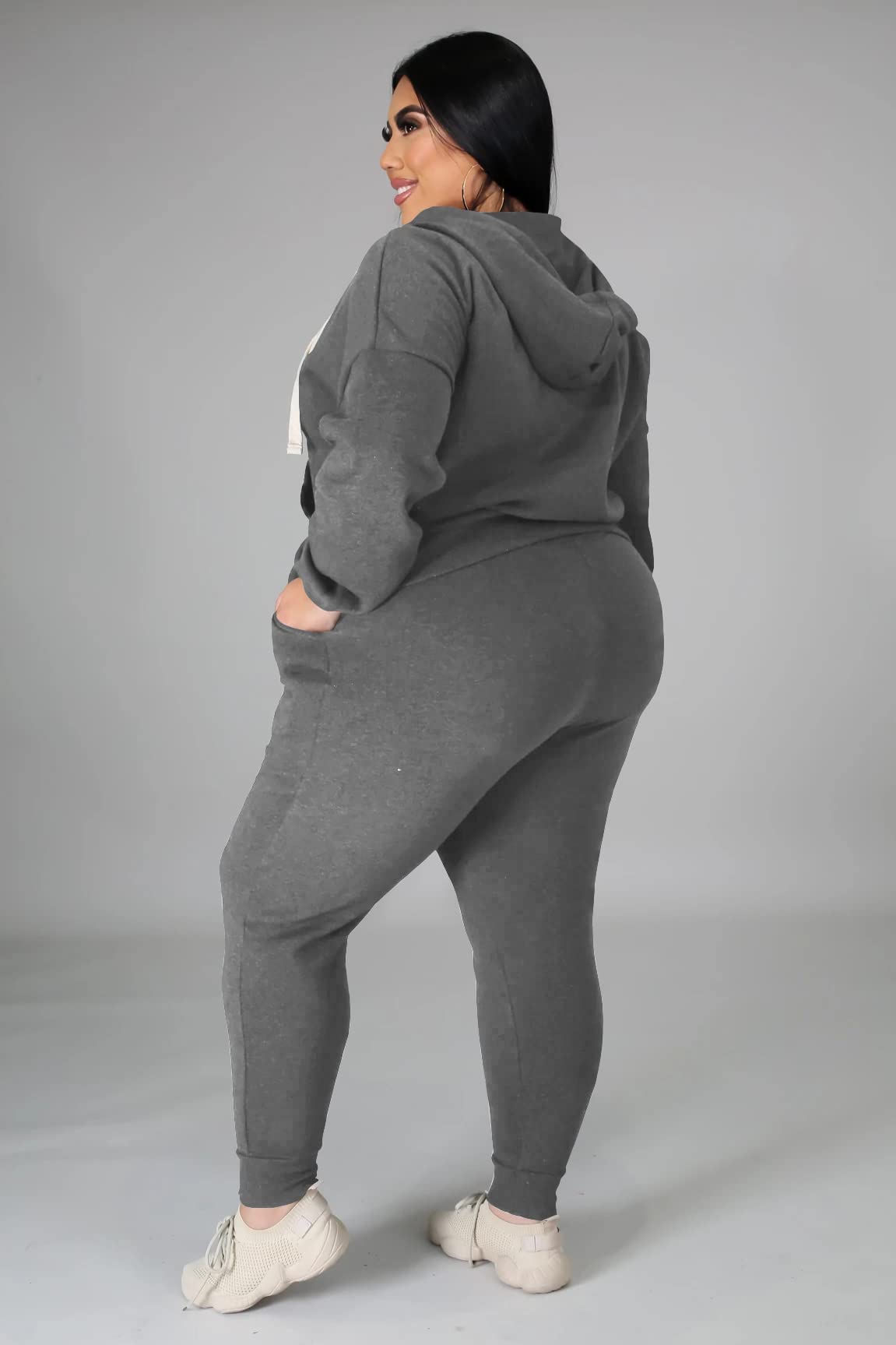 Plus Size Women's Two Piece Sweatsuit Set - Long Sleeve Loungewear & Tracksuit Outfit for Casual Wear, Yoga, and Home Relaxation