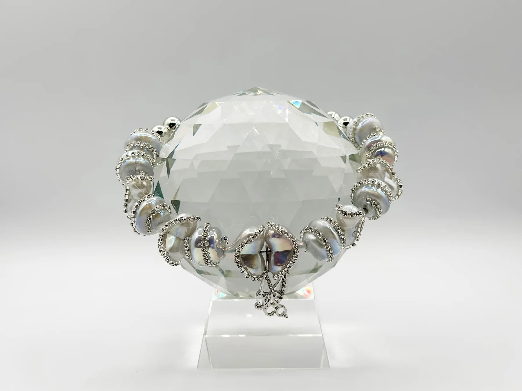 Elegant Cruise Necklace - Silver Moonlight Pendant for Women | Perfect for Evening Parties, Weddings & Date Nights