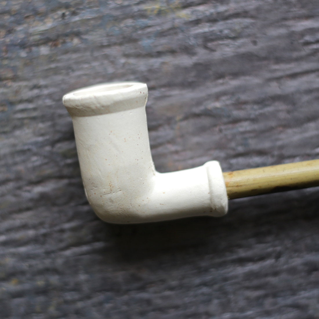 Natural White Stoneware Smoking Pipe with Reed Stem - Handcrafted Ceramic Pipe for Tobacco & Herbs - Perfect for Relaxation & Meditation