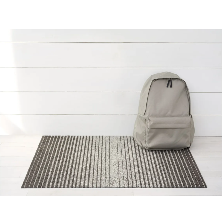 Chilewich Indoor/Outdoor Shag Utility Mat - Waterproof, Non-Slip - Domino/Oak Pattern - 24x36 Inches - Perfect for Patio, Deck, Kitchen & Entryway