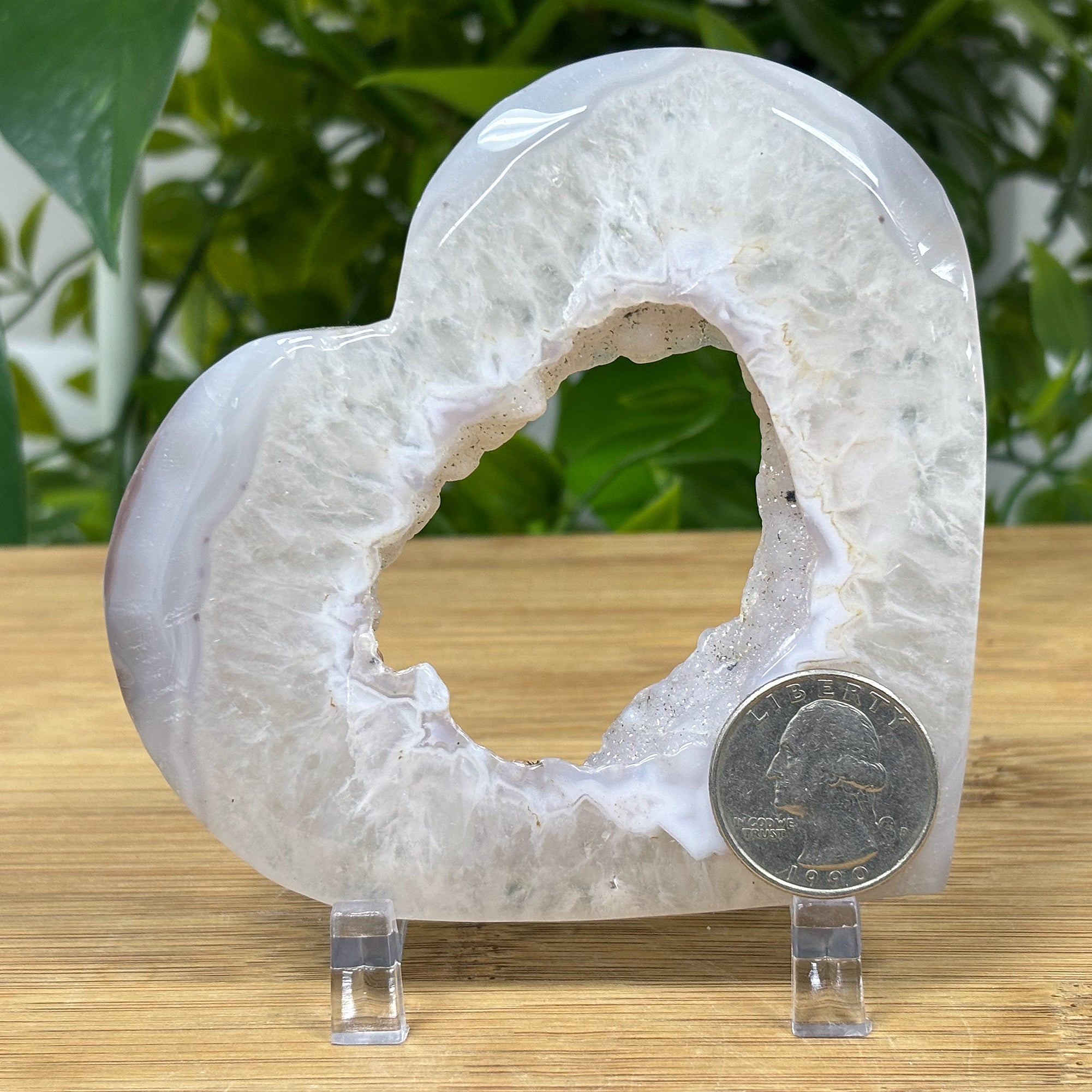 Healing Natural Agate Hand Carved Heart Crystal Gemstone for Meditation, Chakra Balancing & Home Décor - Perfect for Spiritual Gifts & Yoga Spaces (RSH285)