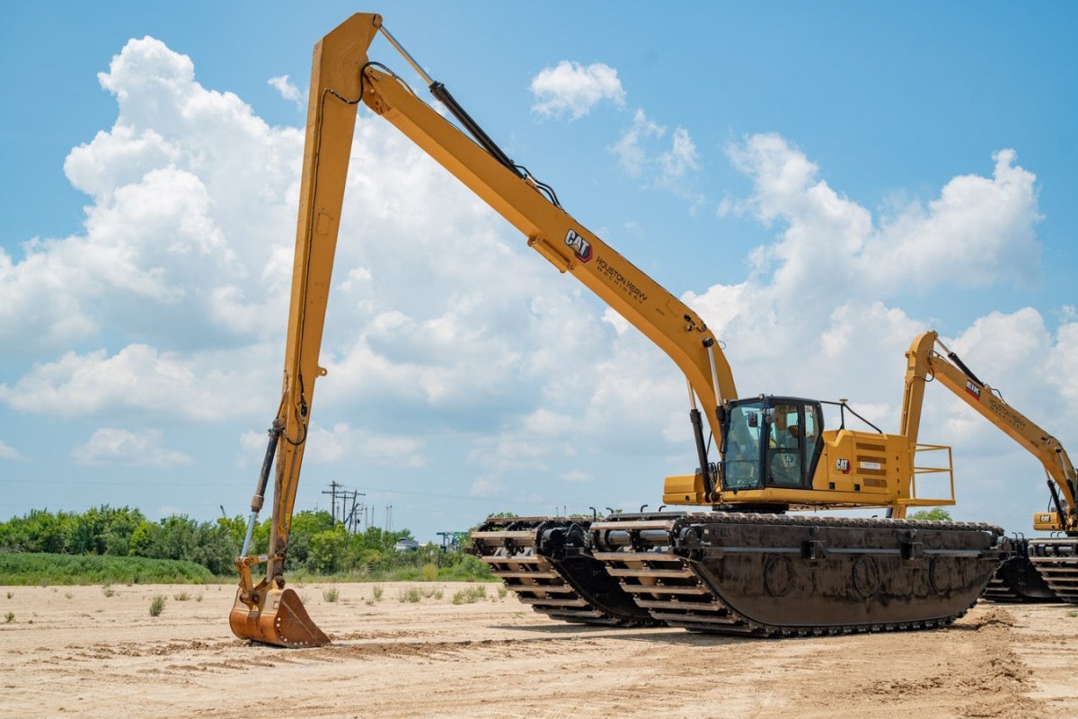 Caterpillar AM326 LR MFJ00387 Excavator - 3,617 Hours (2021 Model) | Heavy-Duty Construction & Landscaping Equipment