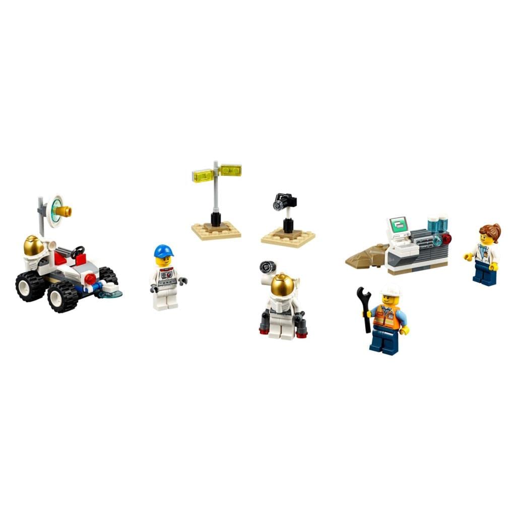 LEGO 60077 City Space Port Starter Set – Building Blocks Toy for Kids, Space Shuttle & Rocket Model Kit – Creative Play for STEM Learning & Space Exploration Adventures