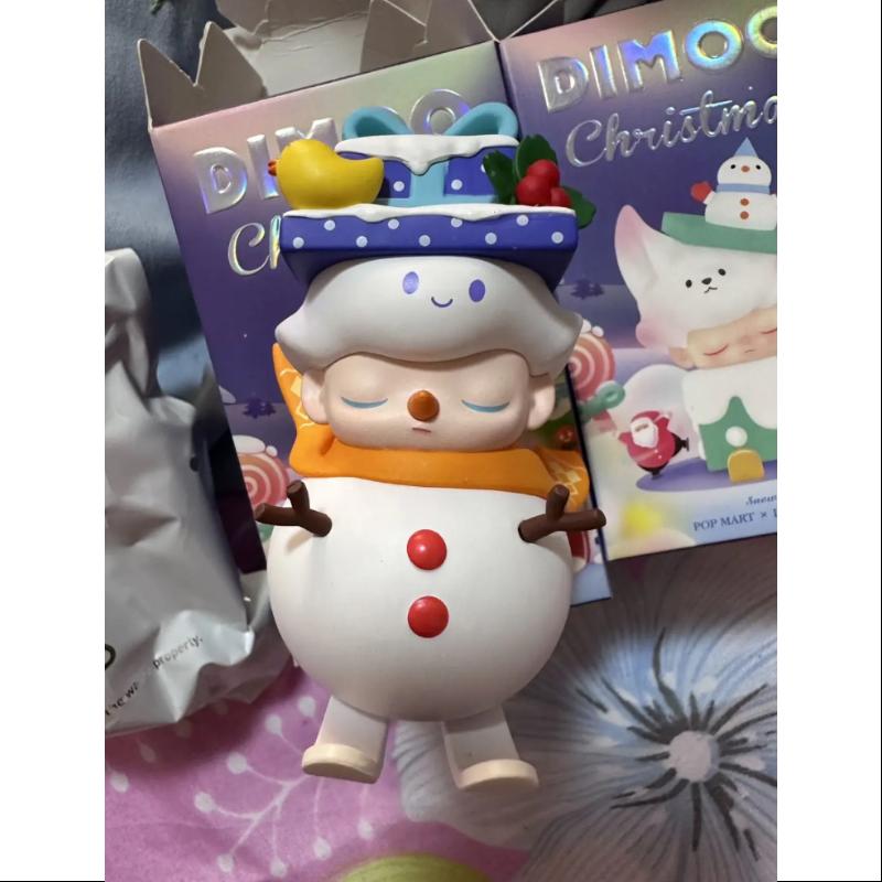 DIMOO Christmas 2020 Series Snowman Collectible Figure - Holiday Decor, Gift for Collectors & Christmas Tree Ornament for Festive Home Decoration