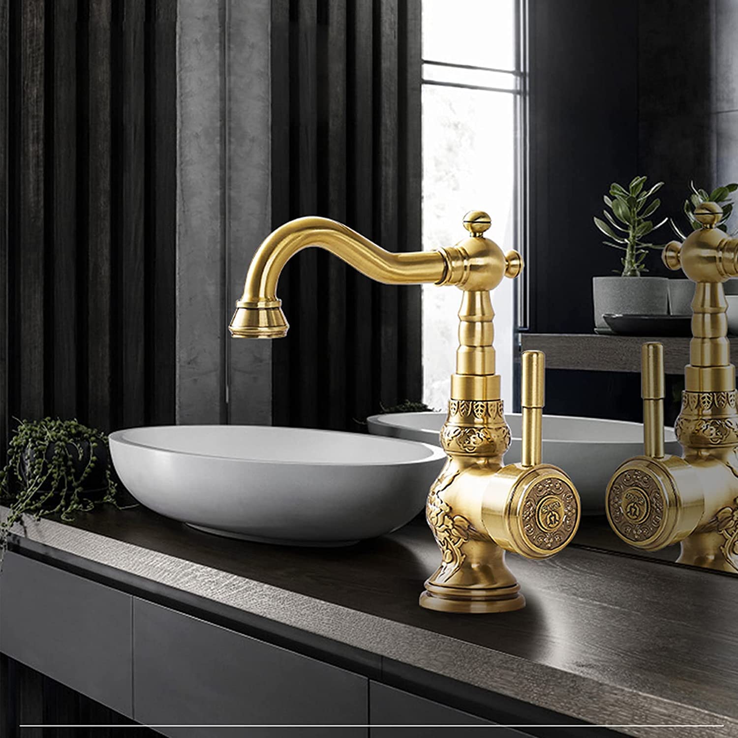 Vintage Single Handle Brass Kitchen Faucet & Bathroom Sink Mixer Tap - 360° Swivel Spout, Antique Bronze Finish - Perfect for Farmhouse, Rustic & Traditional Home Decor