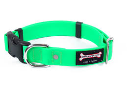 Smoochy Poochy Quick Release Dog Collar with Polyvinyl Clip - Adjustable & Durable Pet Collars for Small Medium Large Dogs - Perfect for Walking, Training & Outdoor Adventures (Multiple Colors)