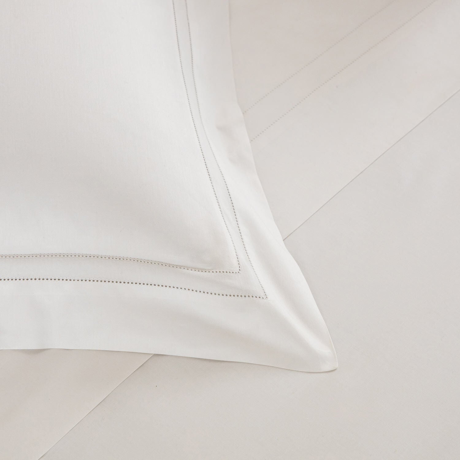 Frette Doppio Ajour Standard Sham - Luxury White Embroidered Pillowcase for Bedroom & Home Decor