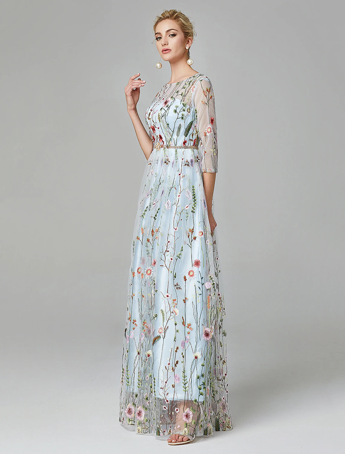Elegant A-Line Evening Gown with 3/4 Sleeves & Lace Embroidery - Floor Length Formal Dress for Holiday Parties, Prom, Wedding & Special Occasions