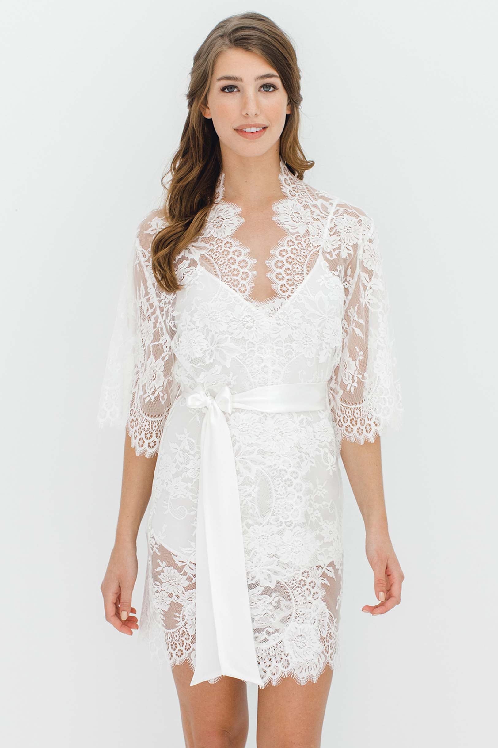 Ivory Swan Queen Lace Kimono Bridal Robe - Elegant Wedding Gown Cover-Up for Bridal Party & Photoshoots