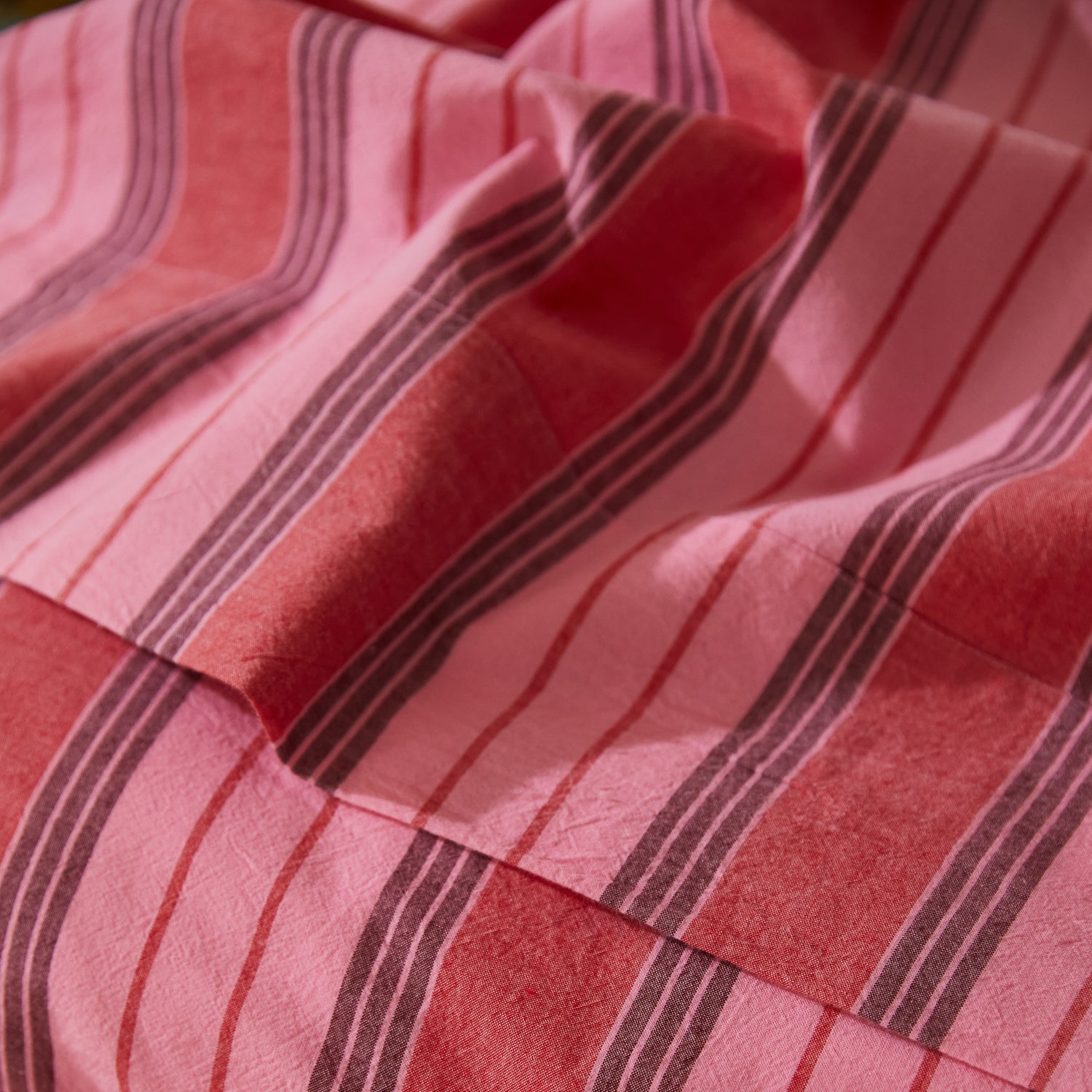 Brigitte 100% Cotton Sheets - Soft & Breathable Bed Sheets Set, Scarlet Red - Perfect for Home, Hotel, and Guest Room Comfort