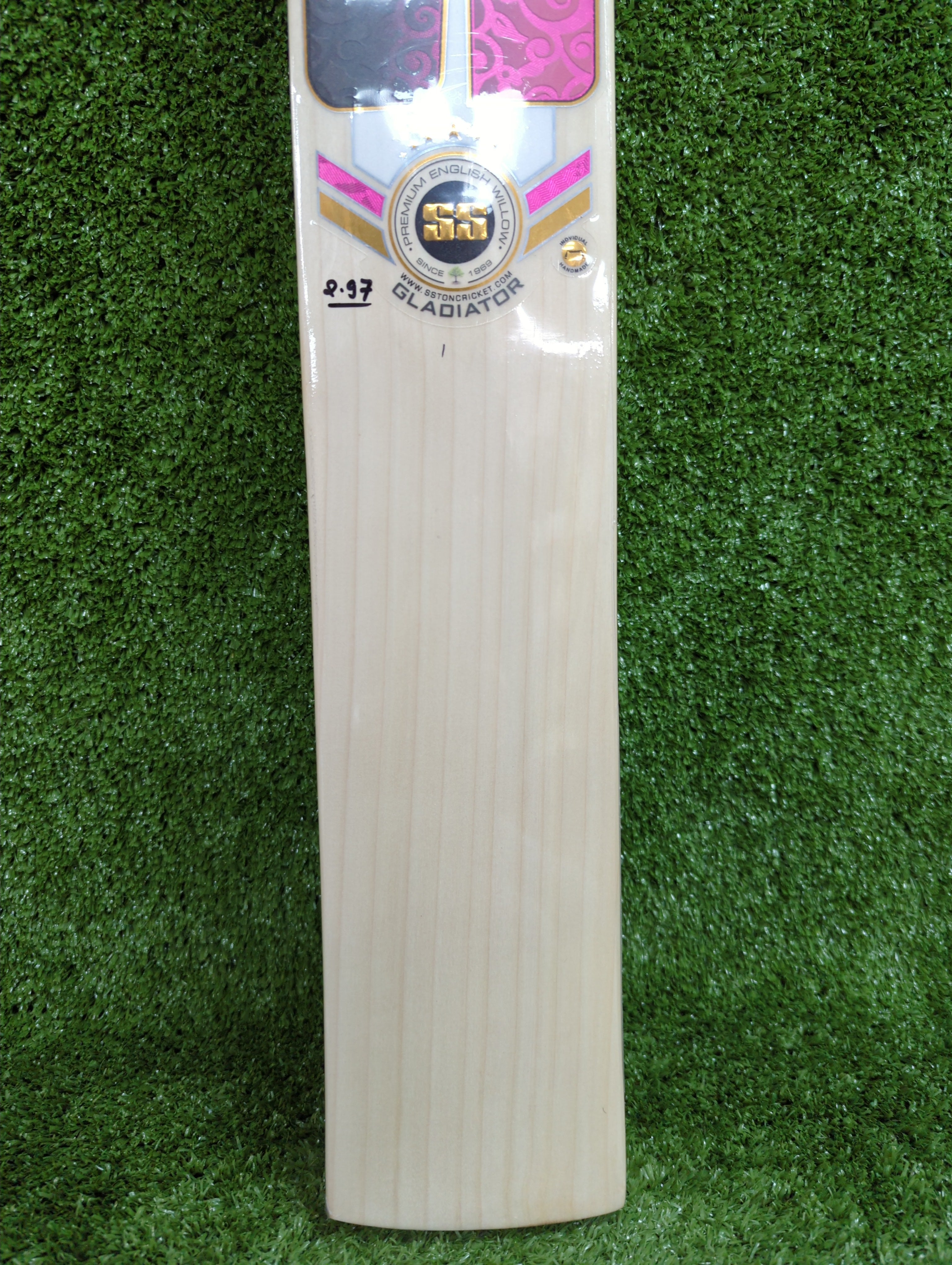 Premium SS Gladiator English Willow Cricket Bat - Handcrafted for Power & Performance | Perfect for Professional Matches & Training Sessions