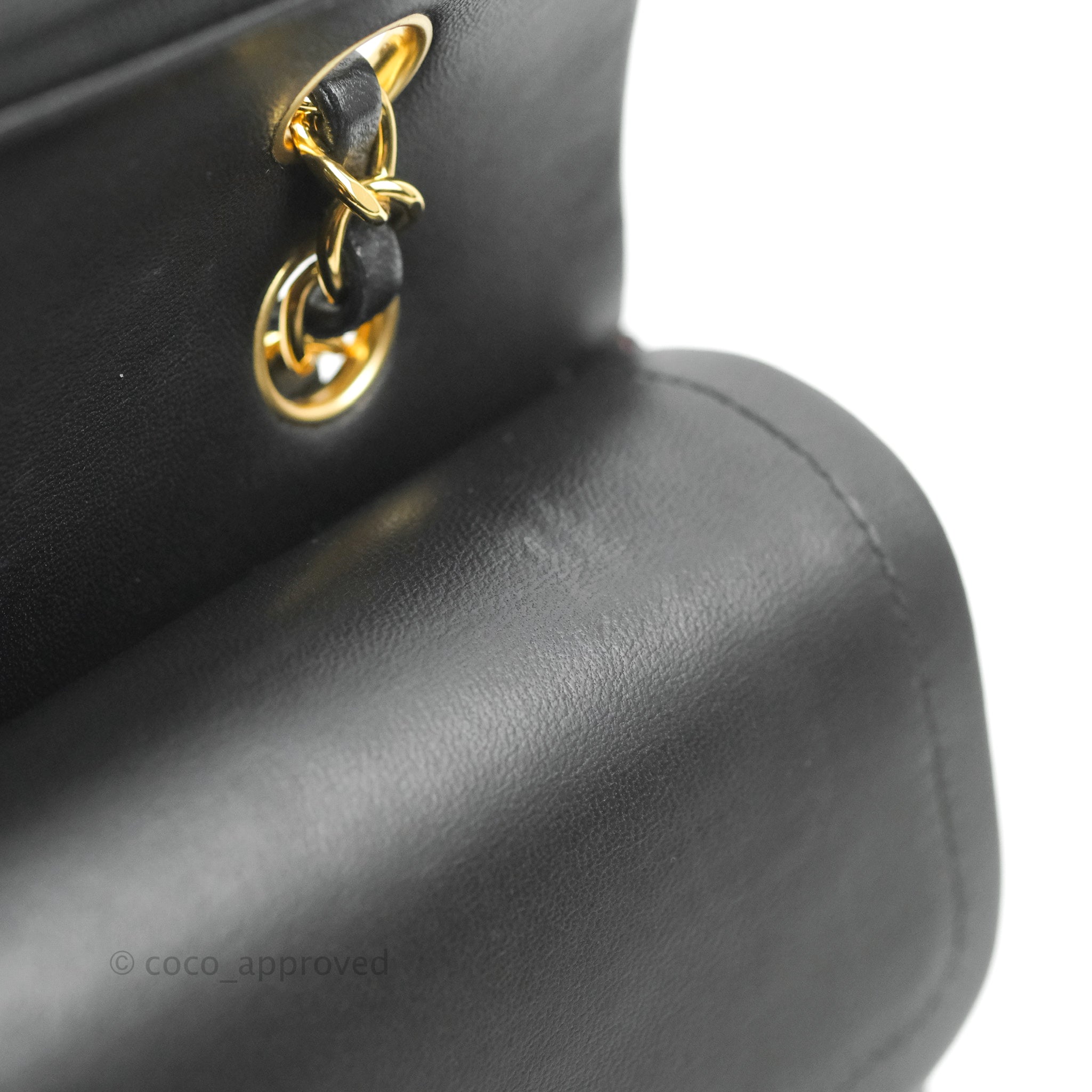 Chanel Classic M/L Medium Double Flap Bag - Black Lambskin Leather with Gold Hardware | Luxury Handbag for Women, Perfect for Evening Events & Special Occasions